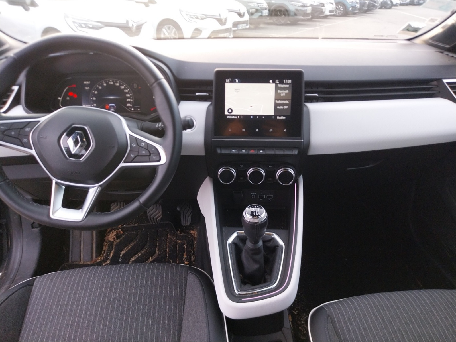 Vente en ligne Renault Clio 5 Clio TCe 90 - 21N au prix de 14 390 €