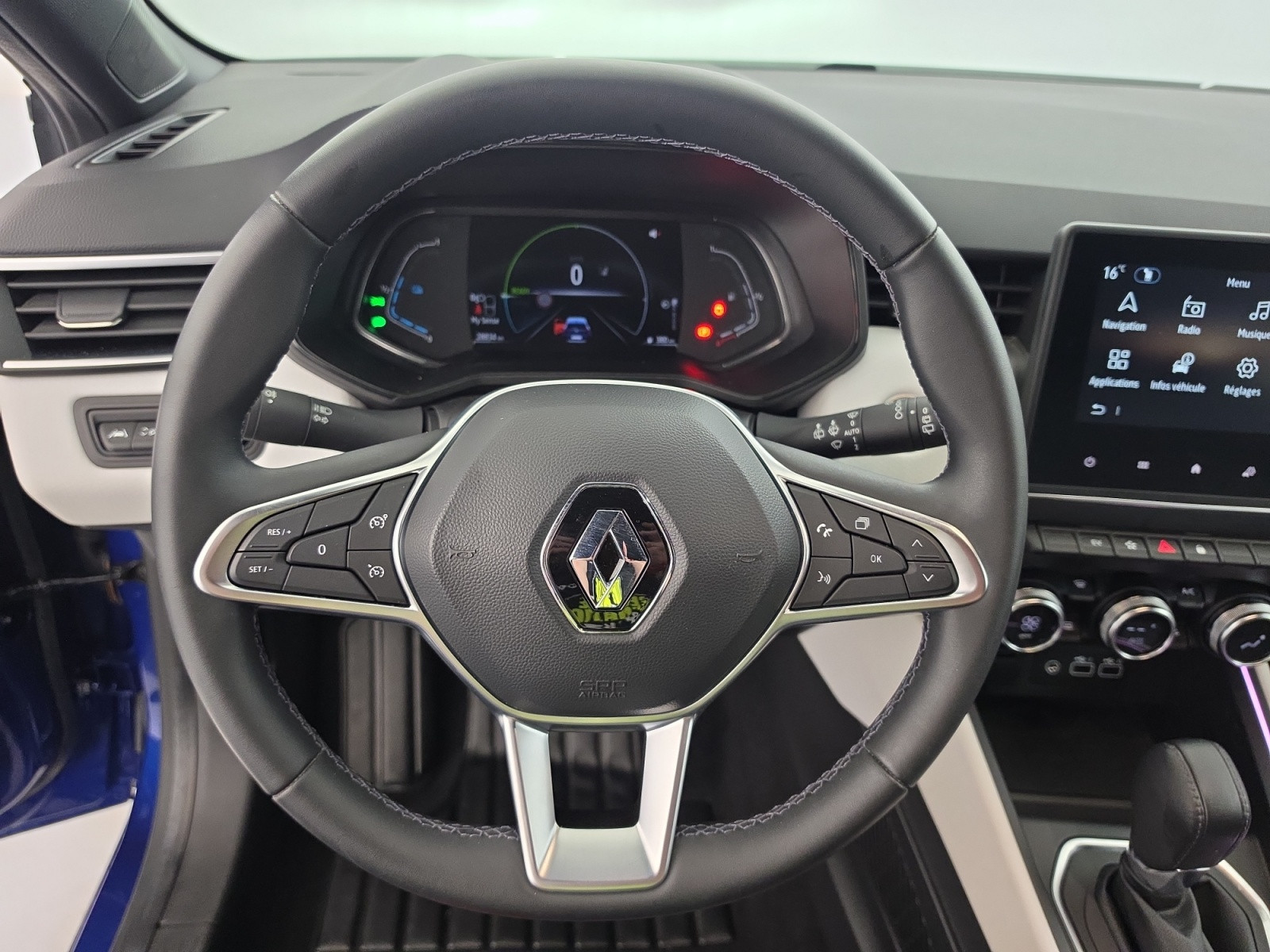 Vente en ligne Renault Clio 5 Clio E-Tech full hybrid 145 au prix de 18 490 €