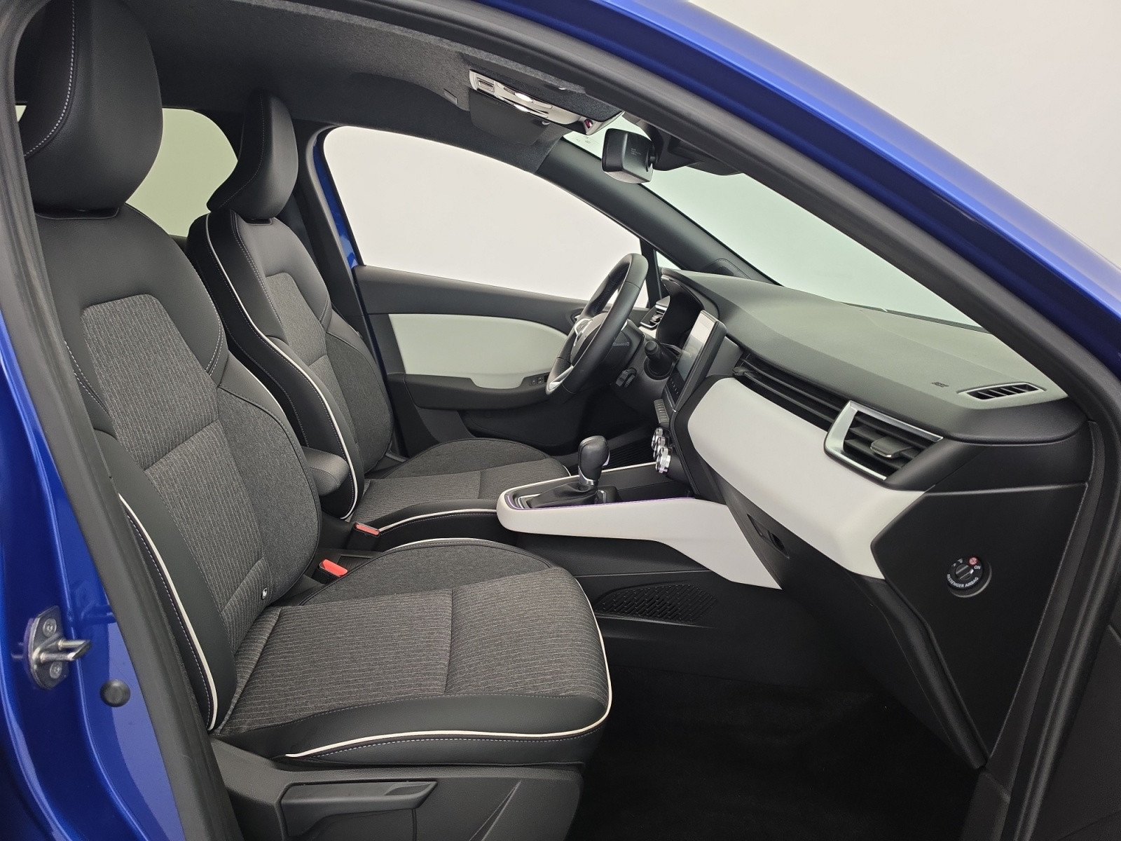 Vente en ligne Renault Clio 5 Clio E-Tech full hybrid 145 au prix de 18 490 €