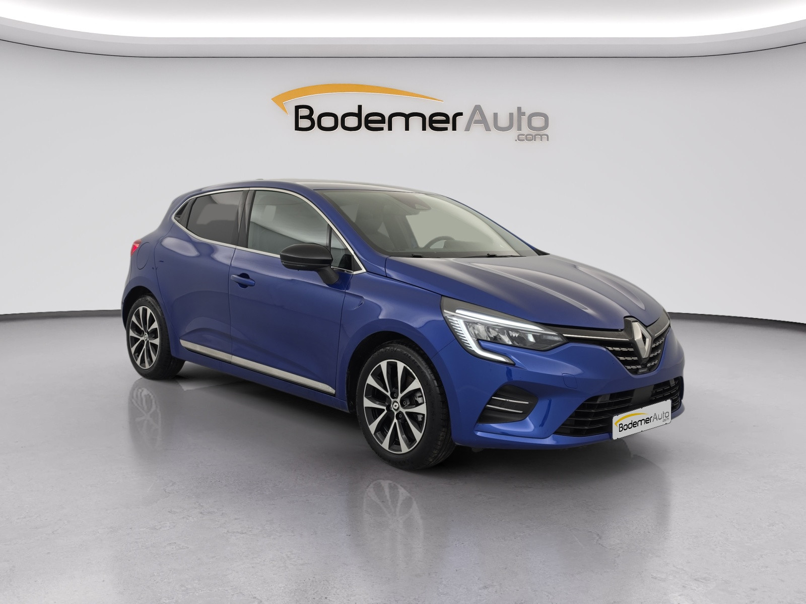 Vente en ligne Renault Clio 5 Clio E-Tech full hybrid 145 au prix de 18 490 €