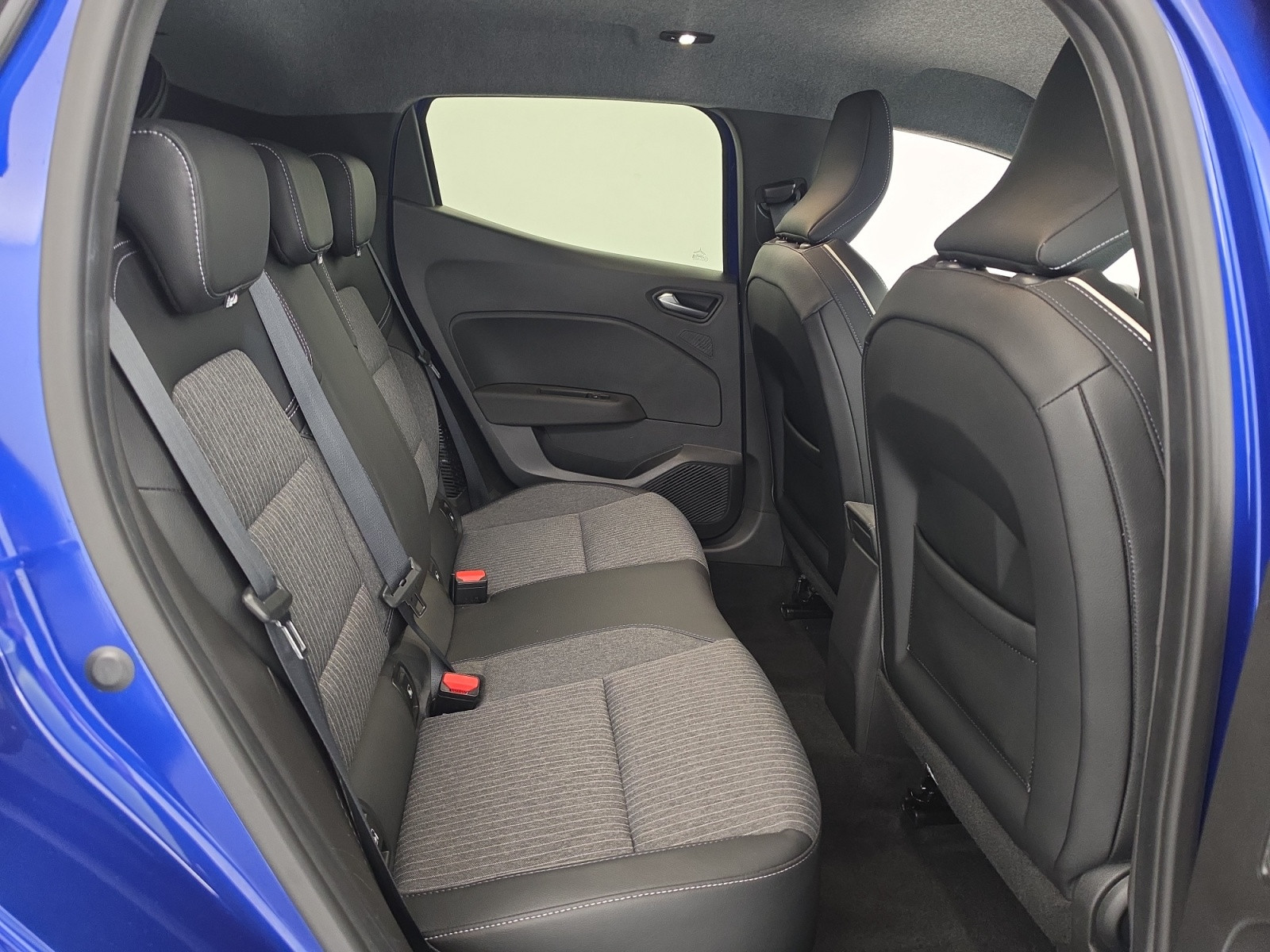 Vente en ligne Renault Clio 5 Clio E-Tech full hybrid 145 au prix de 18 490 €