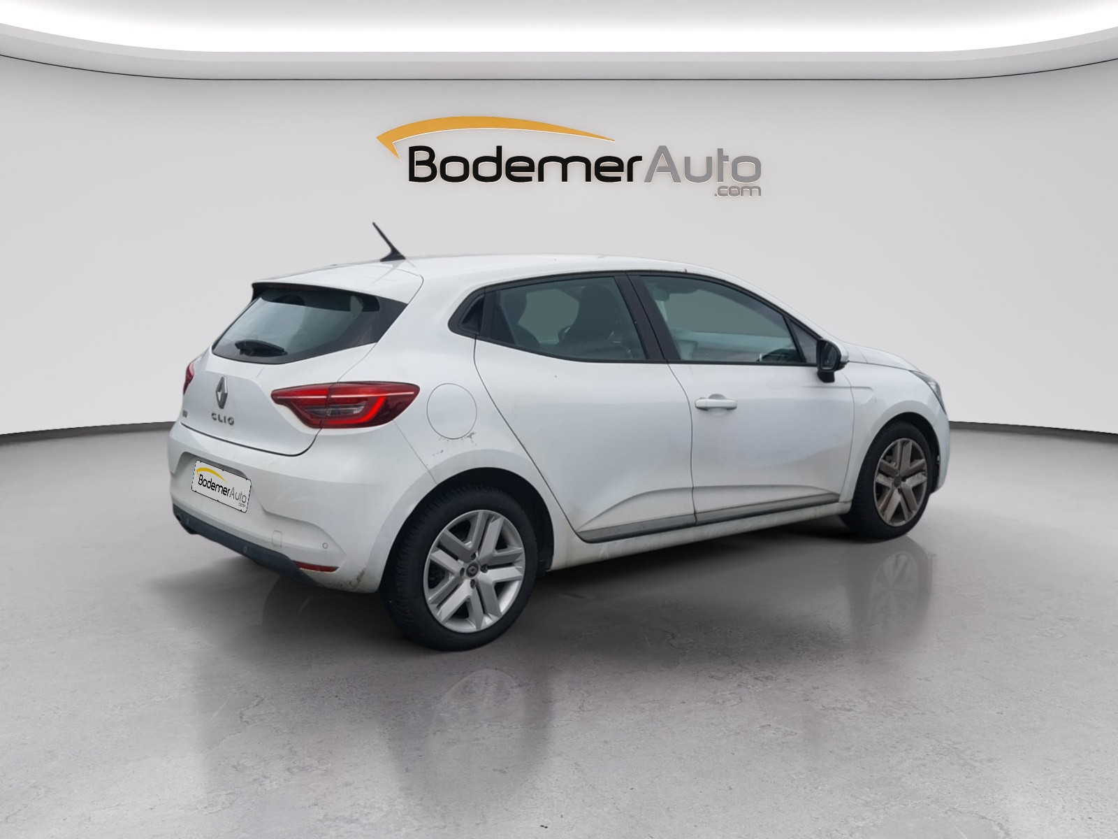 Vente en ligne Renault Clio 5 Clio TCe 90 - 21N au prix de 12 990 €