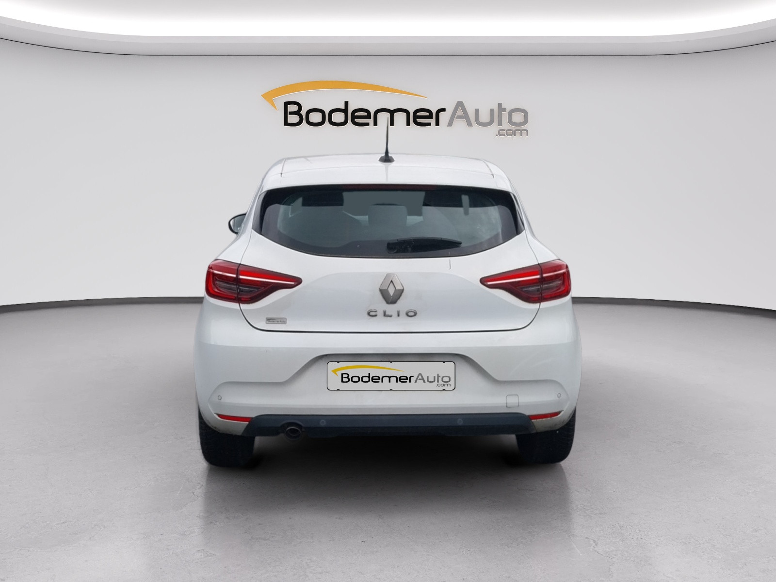 Vente en ligne Renault Clio 5 Clio TCe 90 - 21N au prix de 12 990 €