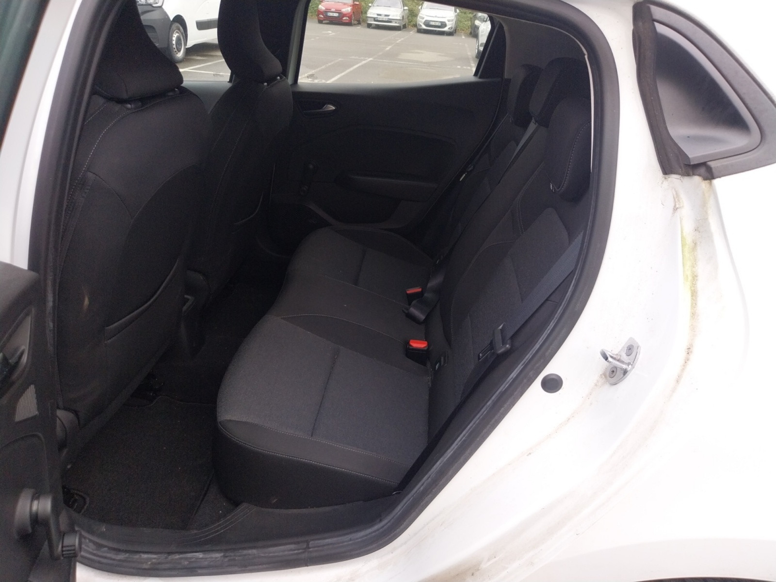 Vente en ligne Renault Clio 5 Clio TCe 90 - 21N au prix de 12 990 €