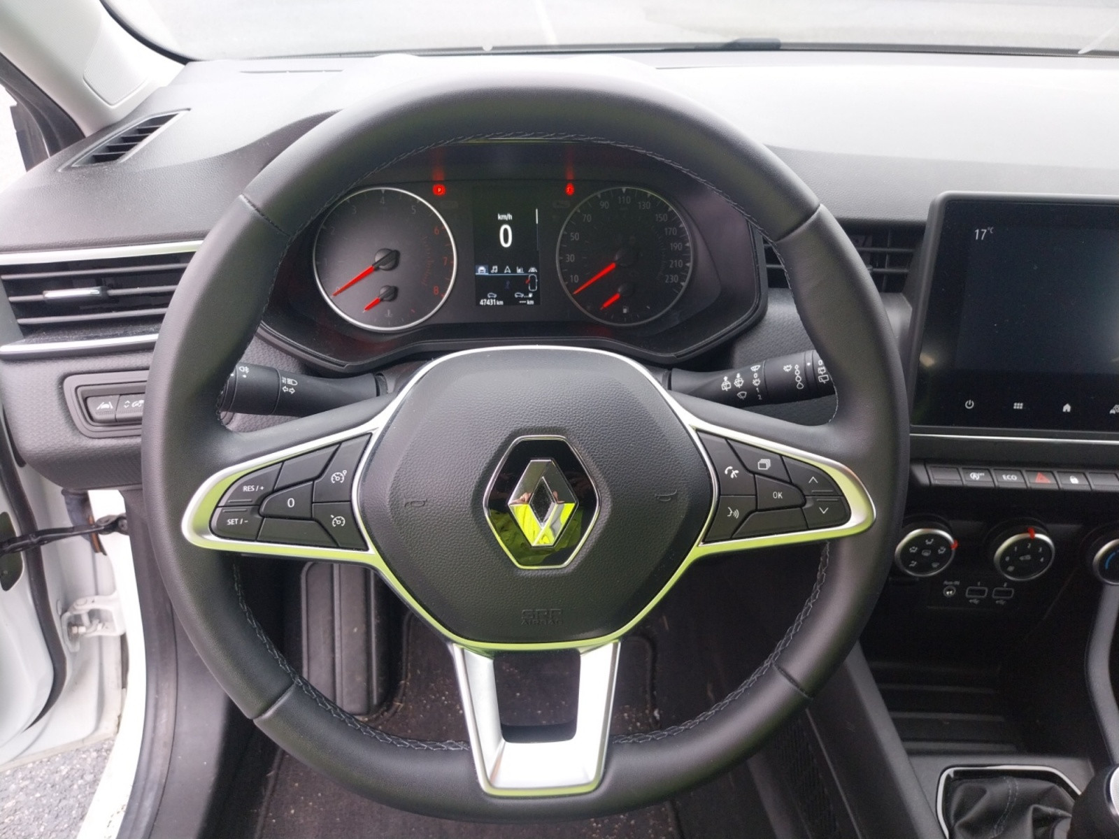 Vente en ligne Renault Clio 5 Clio TCe 90 - 21N au prix de 12 990 €