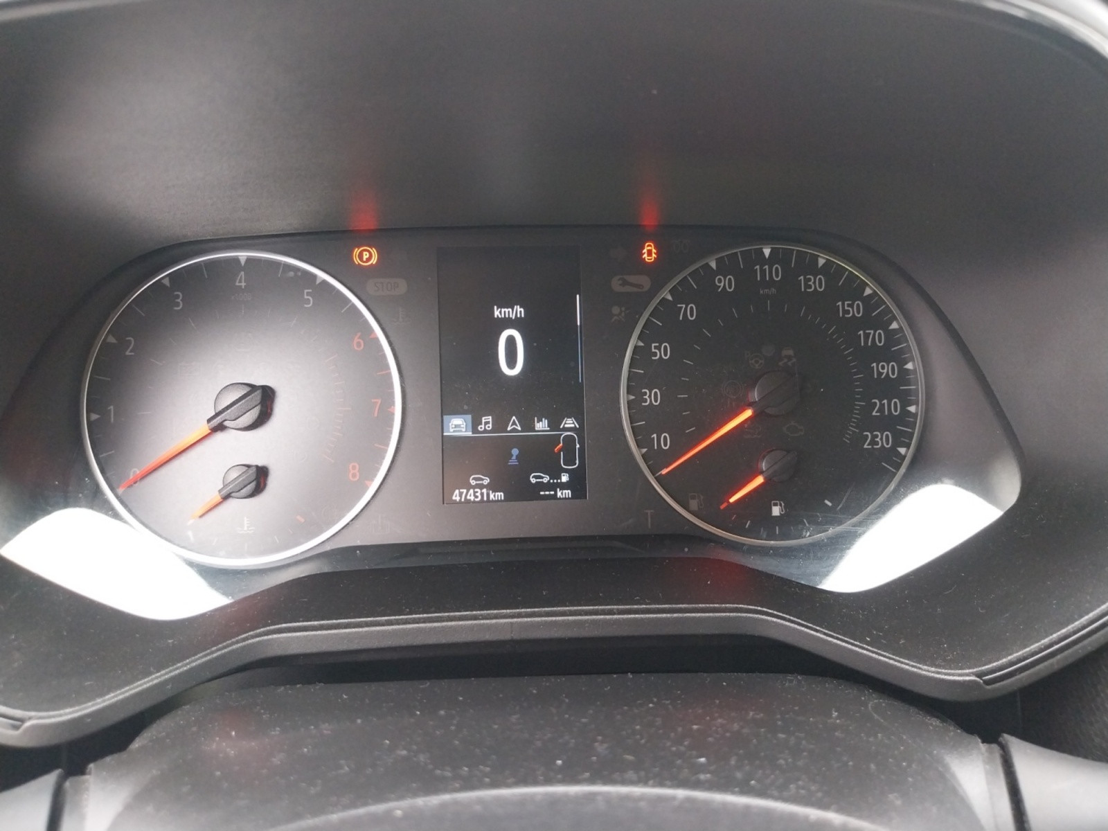 Vente en ligne Renault Clio 5 Clio TCe 90 - 21N au prix de 12 990 €