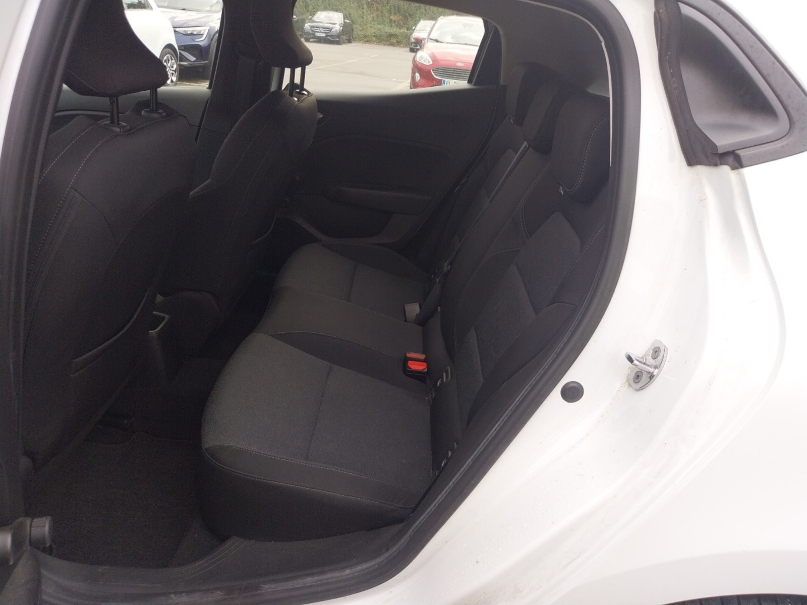 Vente en ligne Renault Clio 5 Clio TCe 90 - 21N au prix de 12 990 €