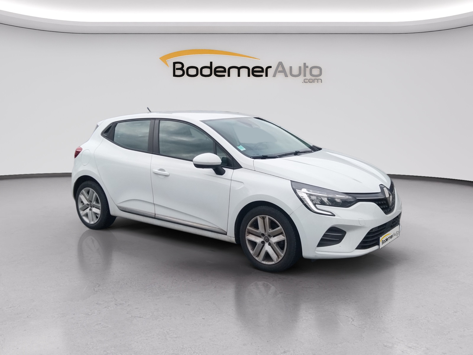 Vente en ligne Renault Clio 5 Clio TCe 90 - 21N au prix de 12 990 €