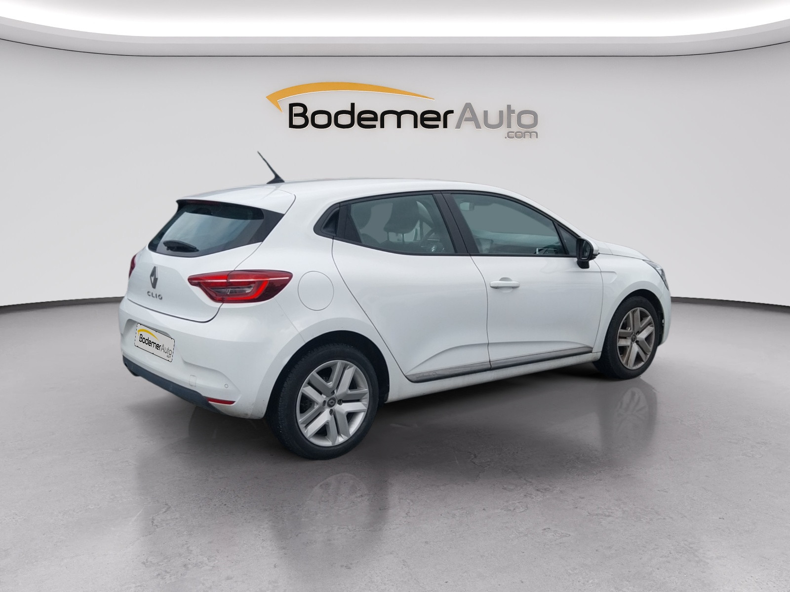 Vente en ligne Renault Clio 5 Clio TCe 90 - 21N au prix de 12 990 €