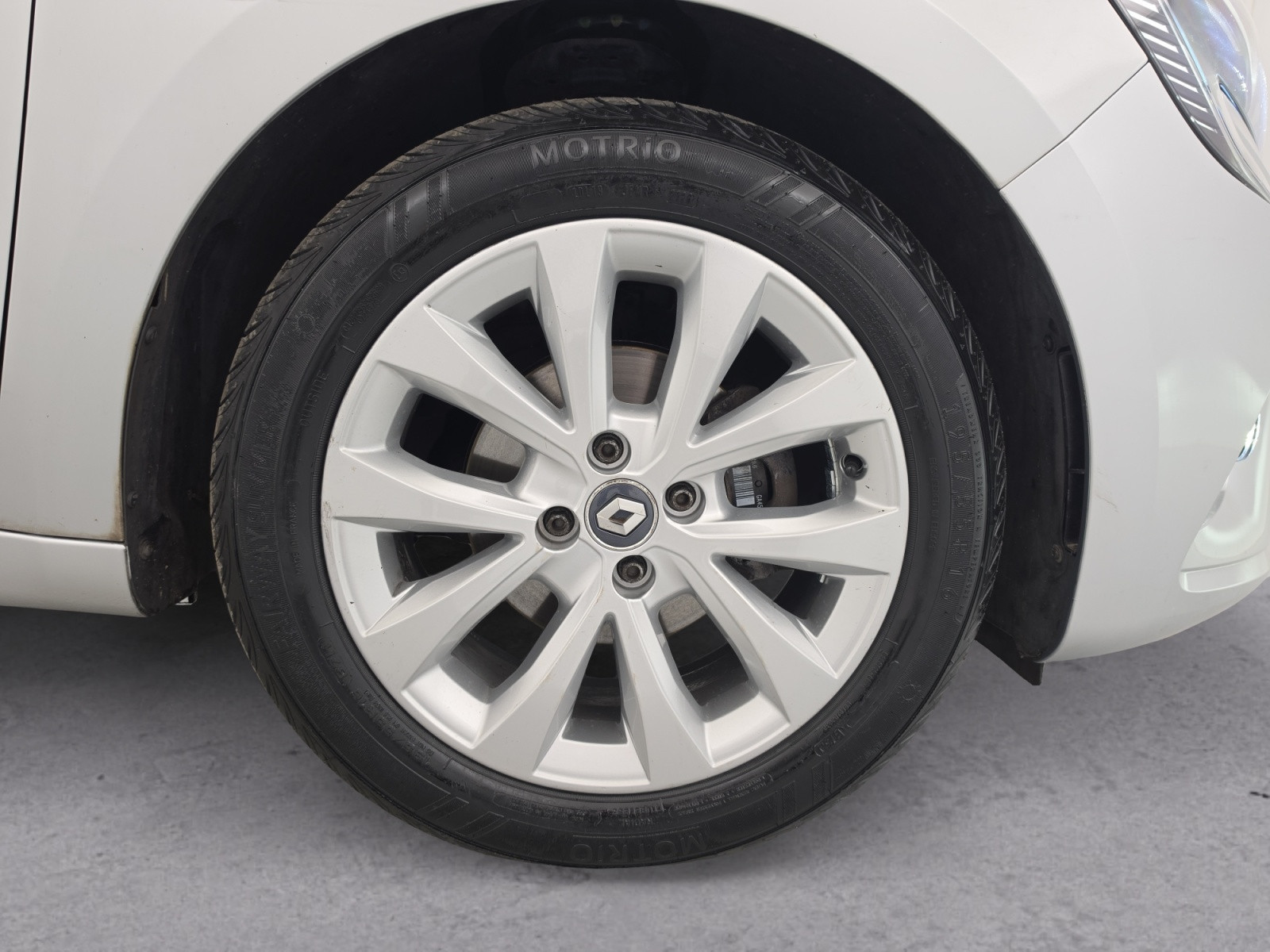 Vente en ligne Renault Clio 5 Clio TCe 90 X-Tronic - 21N au prix de 15 490 €