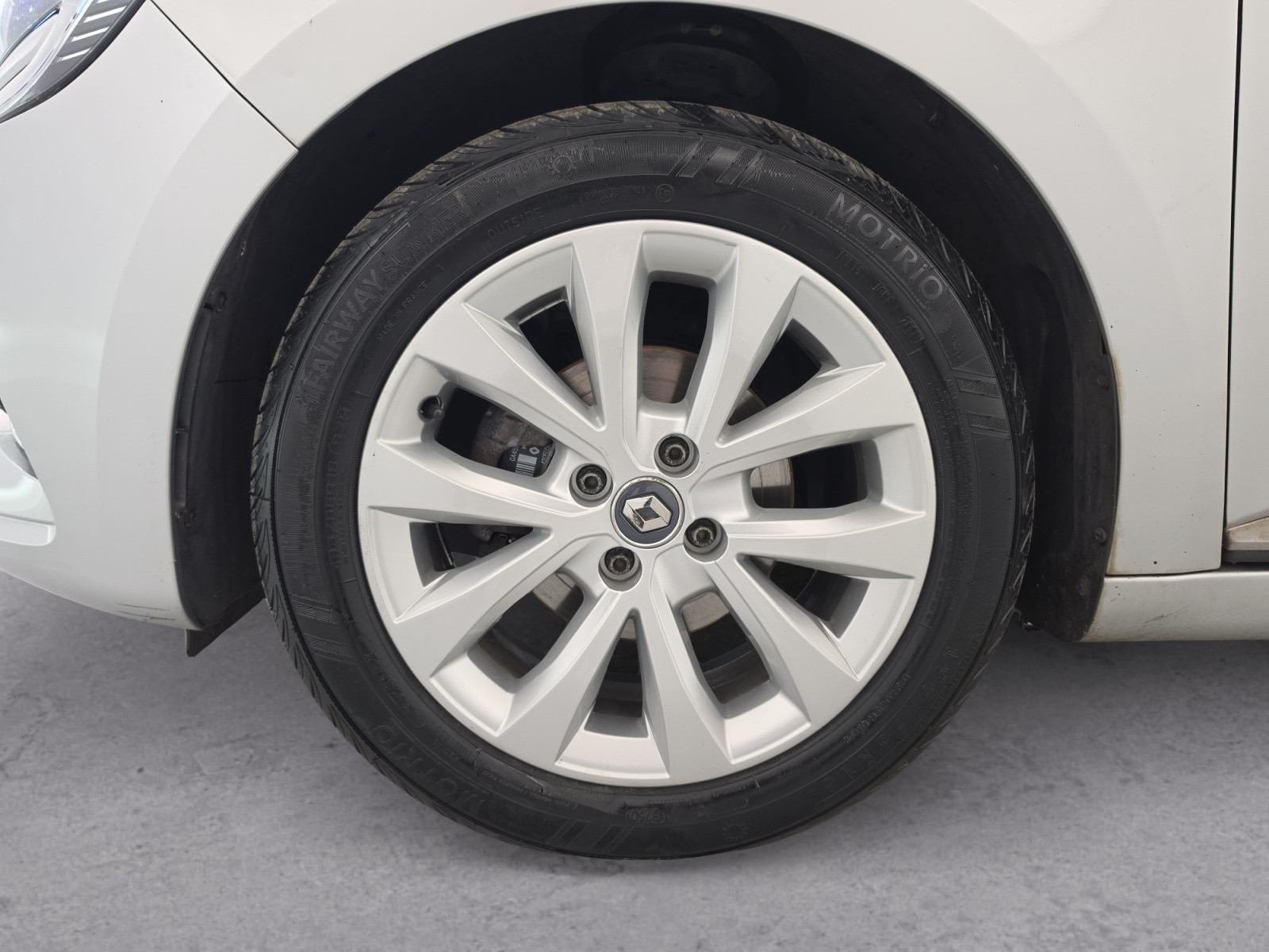 Vente en ligne Renault Clio 5 Clio TCe 90 X-Tronic - 21N au prix de 15 490 €