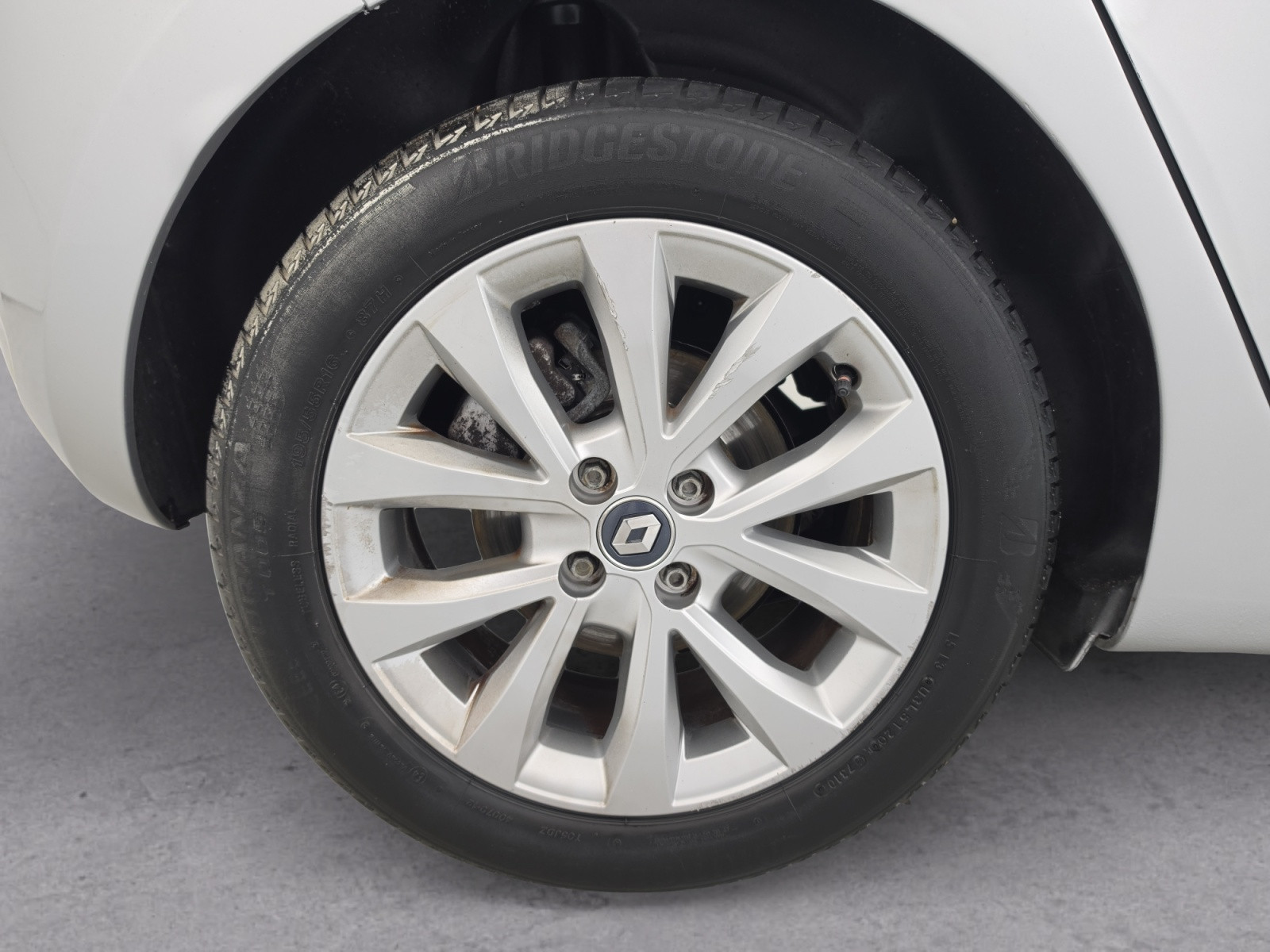 Vente en ligne Renault Clio 5 Clio TCe 90 X-Tronic - 21N au prix de 15 490 €