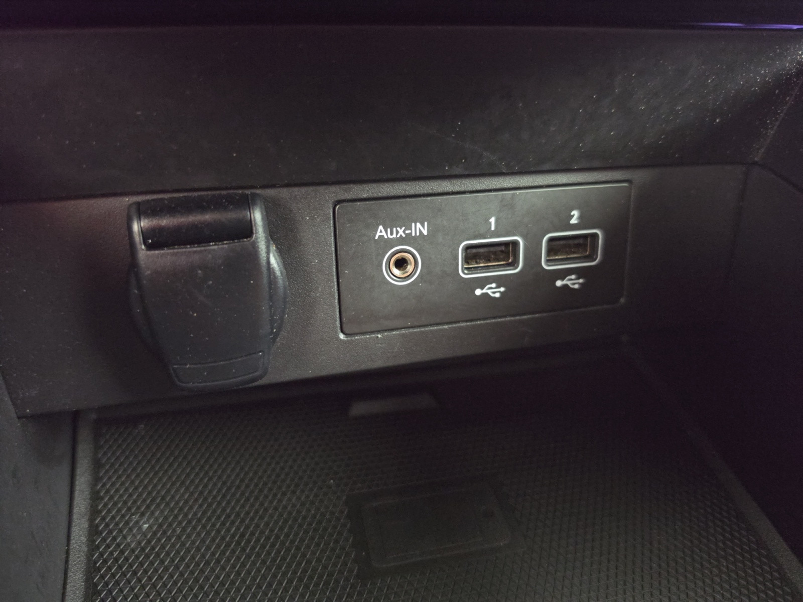 Vente en ligne Renault Clio 5 Clio TCe 90 X-Tronic - 21N au prix de 15 490 €