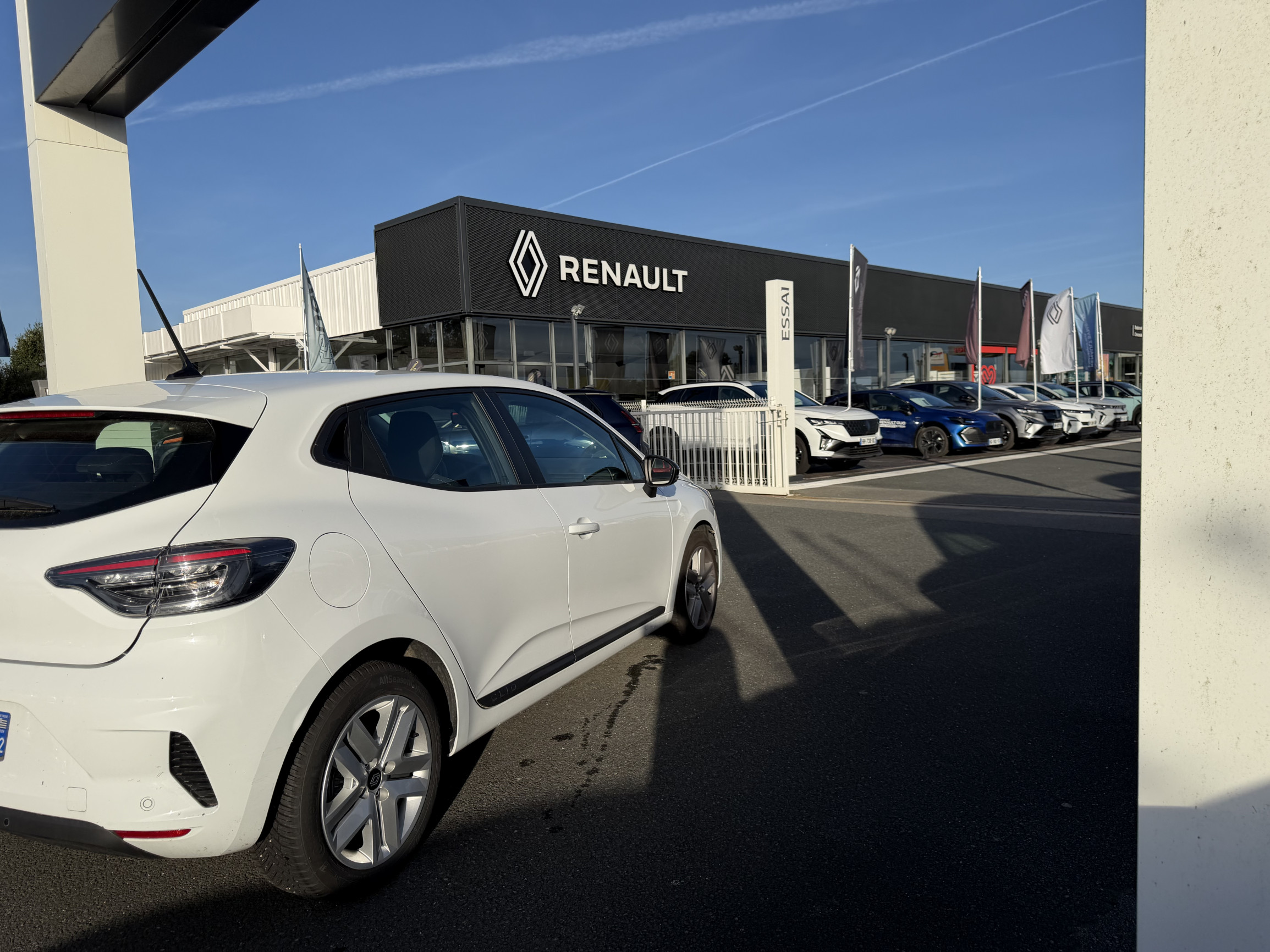 Vente en ligne Renault Clio 5 Clio Eco-G 100 ch GSR2 au prix de 15 990 €