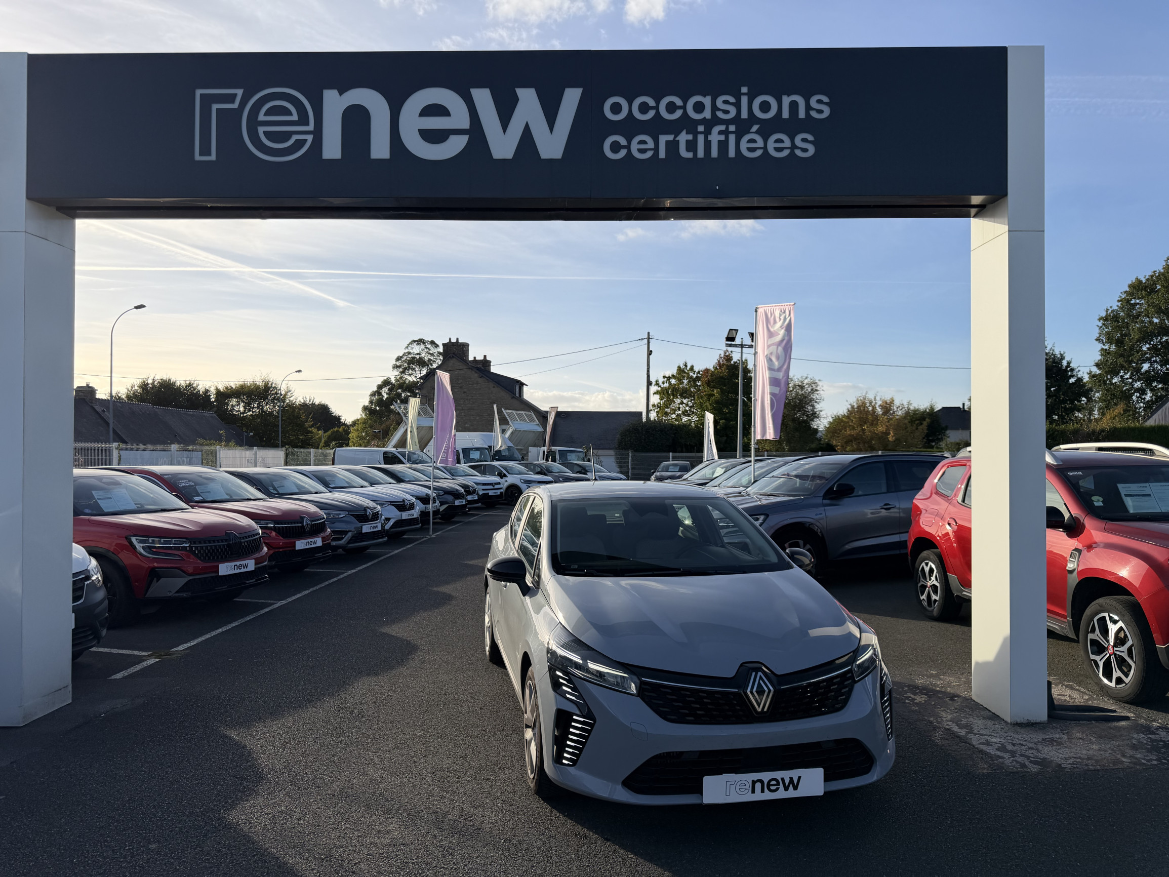 Renault Clio 5 Clio Eco-G 100 ch GSR2 occasion de 2025 en vente à Lannion