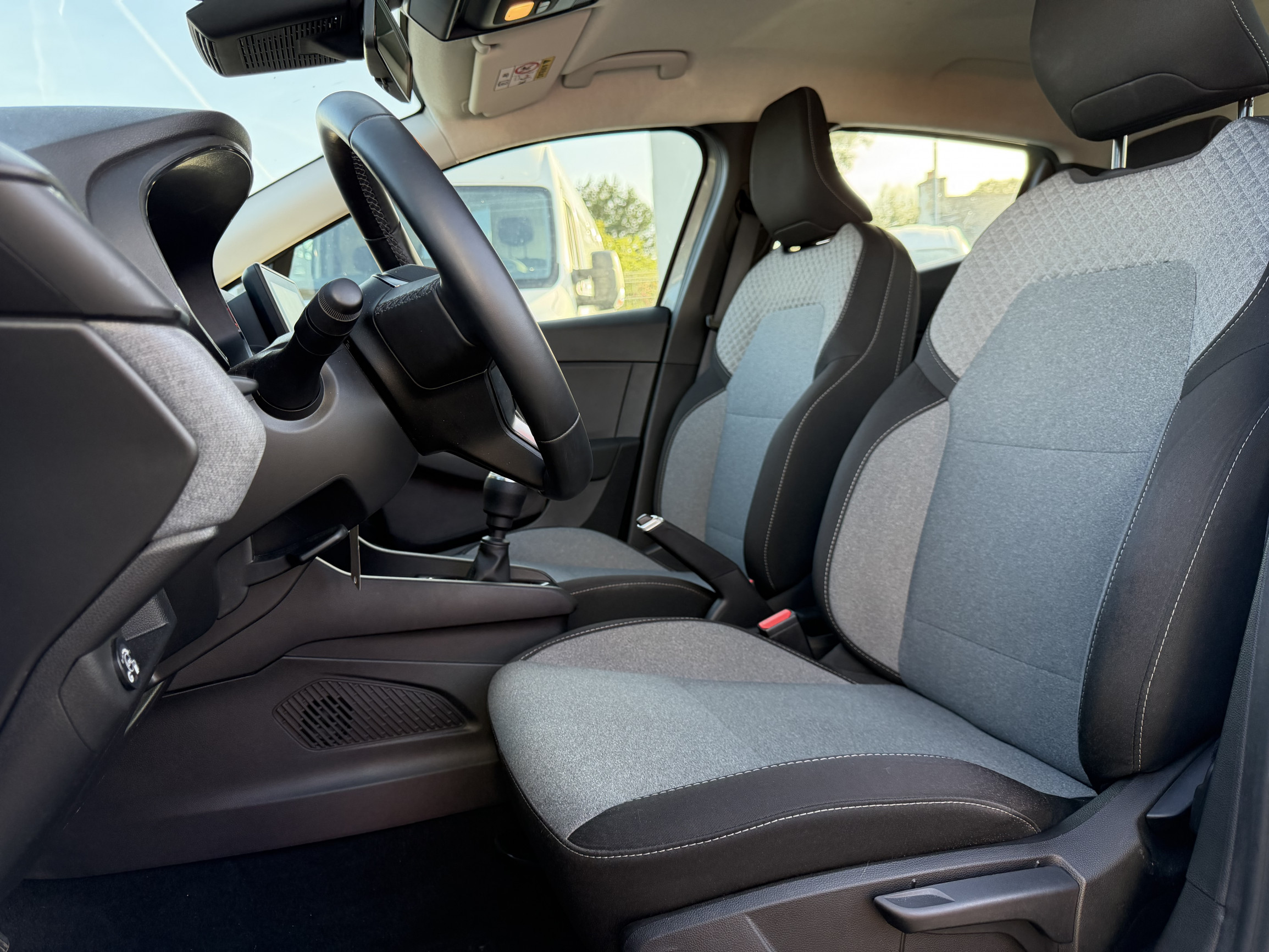 Vente en ligne Renault Clio 5 Clio Eco-G 100 ch GSR2 au prix de 15 990 €