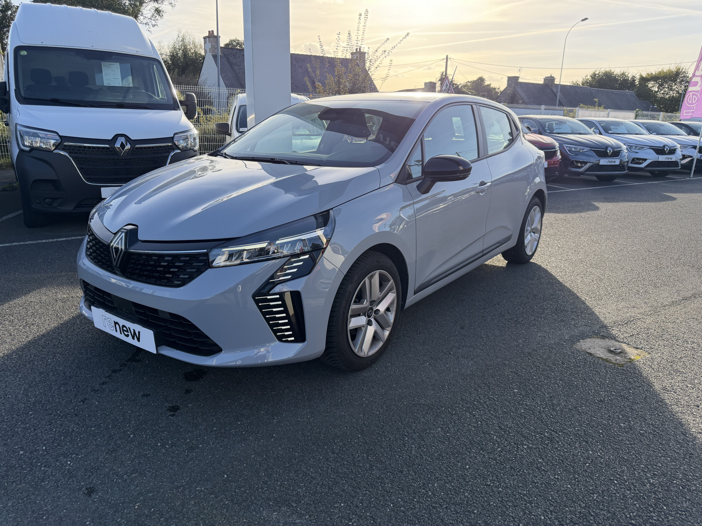 Vente en ligne Renault Clio 5 Clio TCe 90 ch GSR2 au prix de 15 990 €