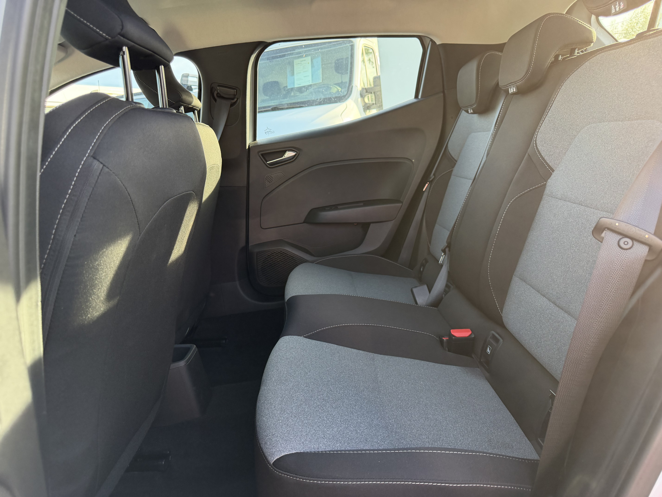 Vente en ligne Renault Clio 5 Clio TCe 90 ch GSR2 au prix de 15 990 €