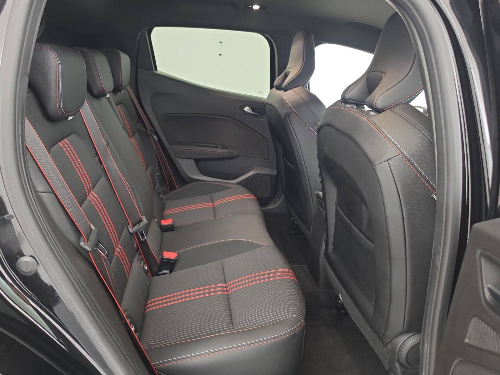 Vente en ligne Renault Clio 5 Clio E-Tech 140 - 21N au prix de 18 990 €
