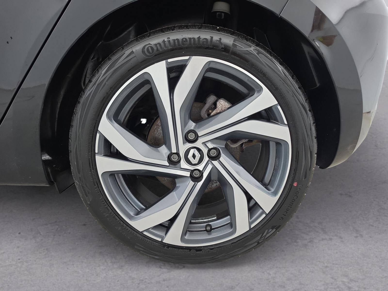 Vente en ligne Renault Clio 5 Clio E-Tech 140 - 21N au prix de 18 990 €