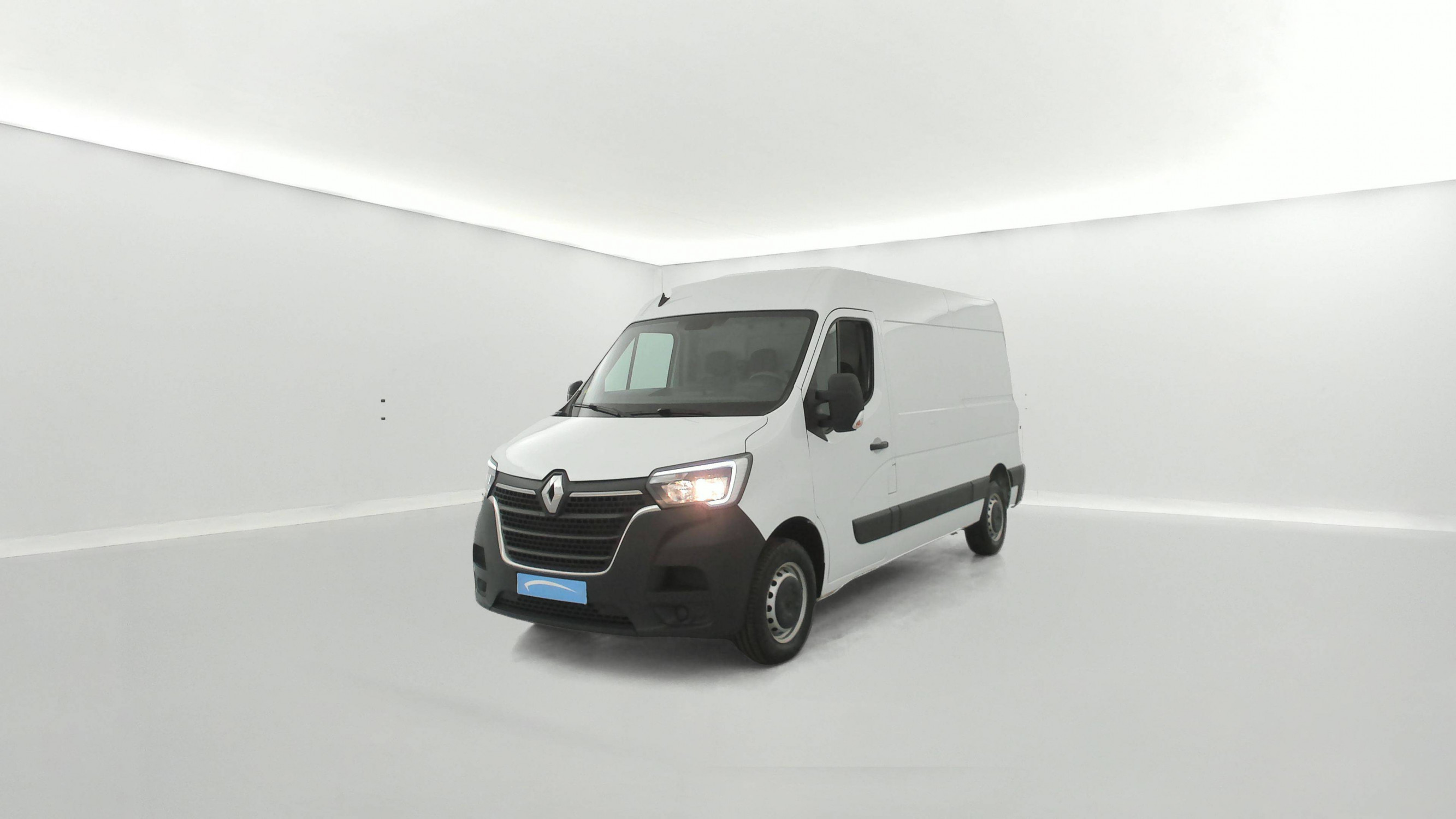Renault Master Fourgon MASTER FGN TRAC F3500 L2H2 BLUE DCI 135 occasion de 2024 en vente à Lannion