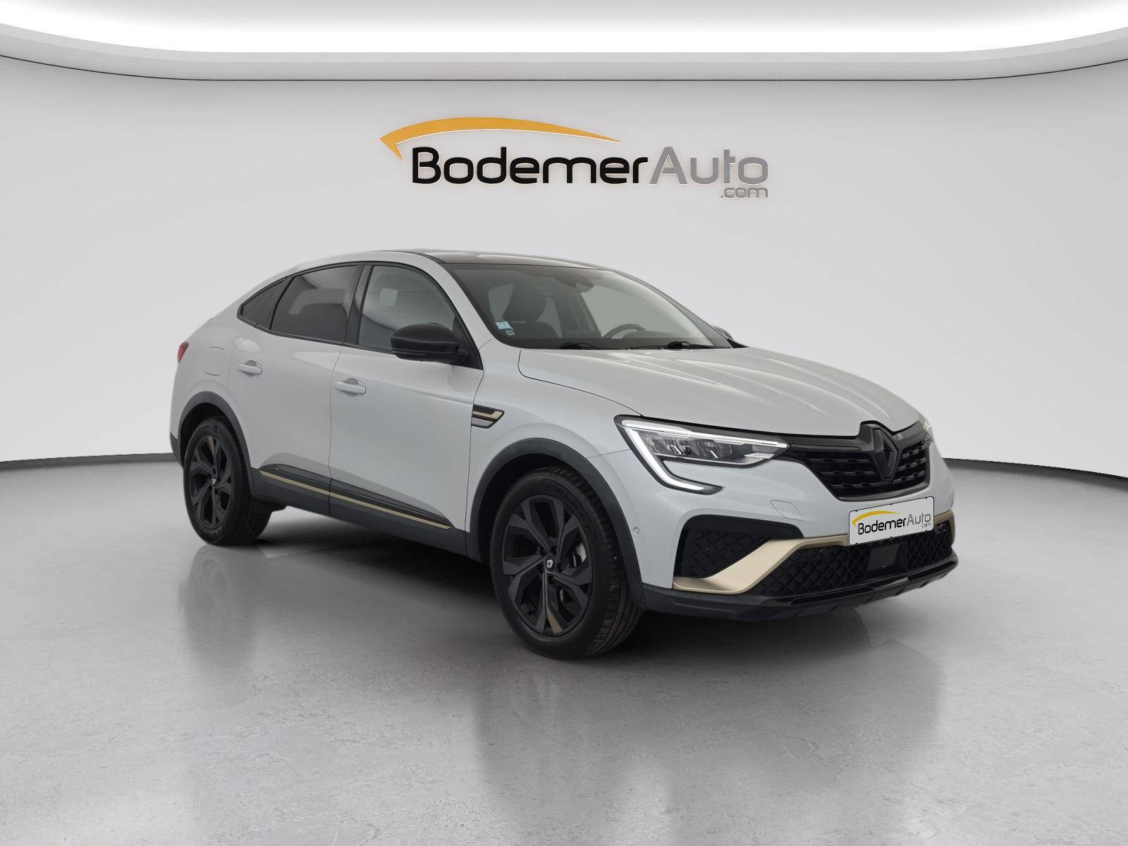 Vente en ligne Renault Arkana  E-Tech hybride 145 - 22 au prix de 20 590 €