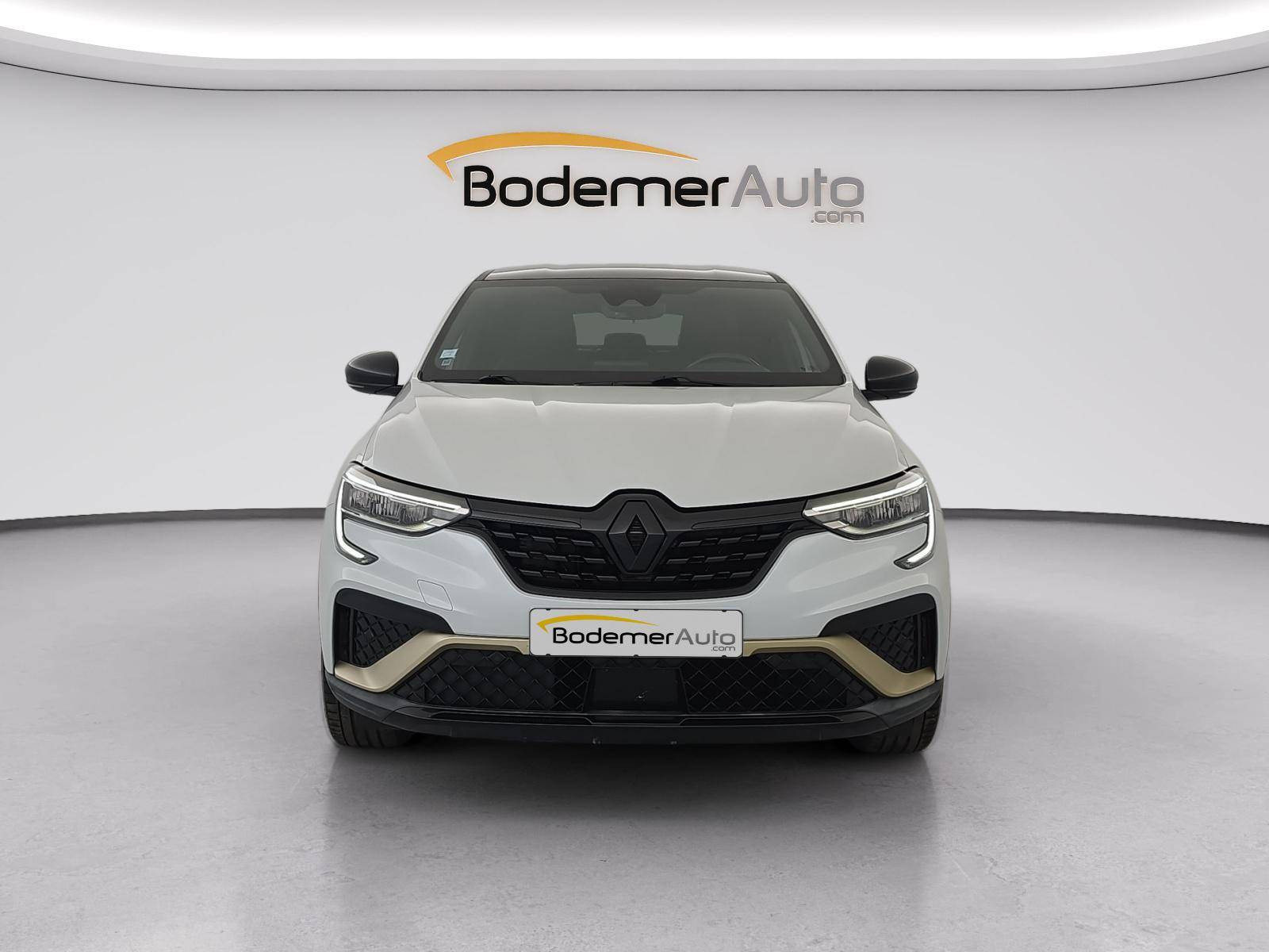 Vente en ligne Renault Arkana  E-Tech hybride 145 - 22 au prix de 20 590 €