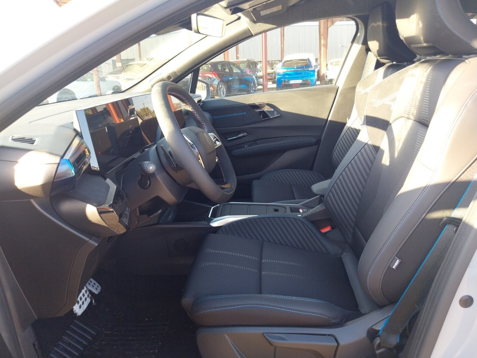 Vente en ligne Renault Clio 6 Clio TCe 115 ch EDC au prix de 26 490 €