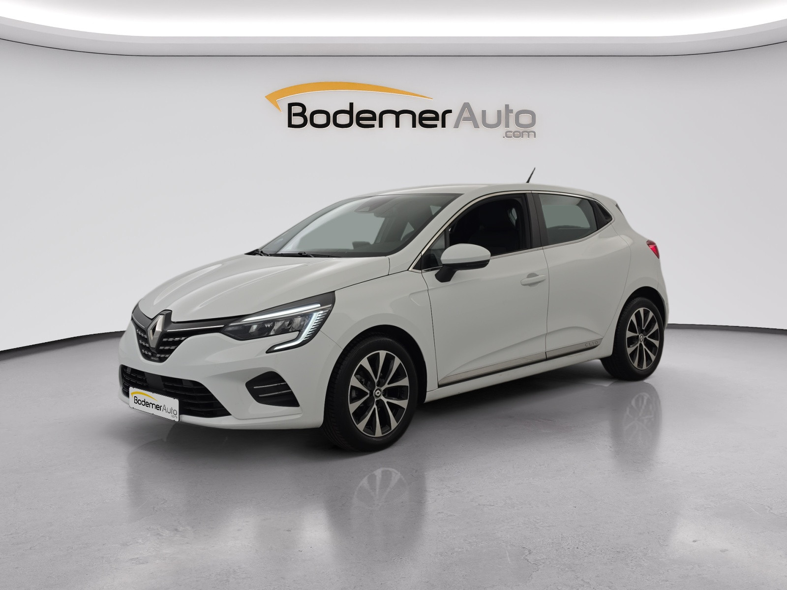 Renault Clio 5 Clio TCe 90 - 21N occasion de 2022 en vente à Lannion