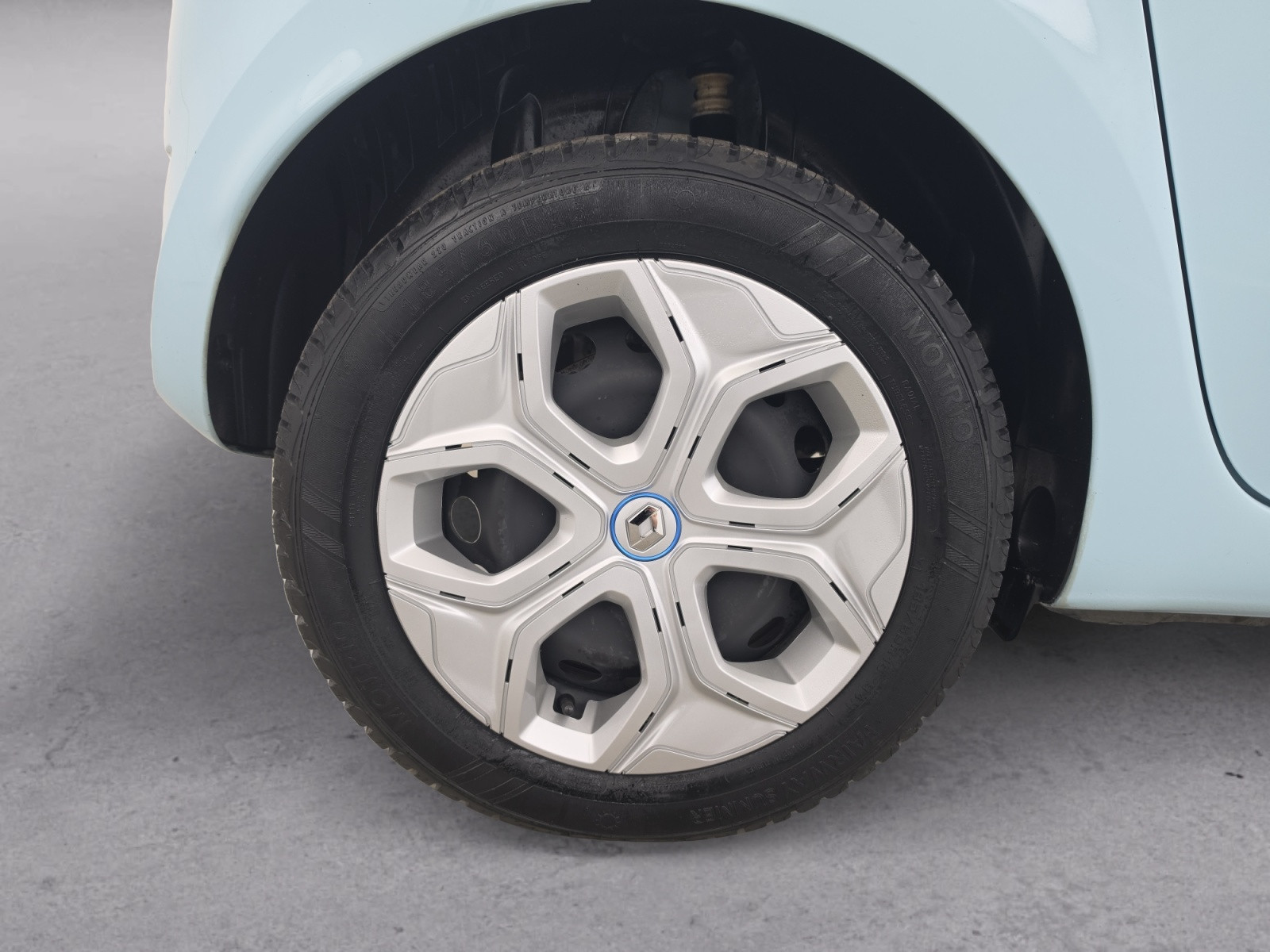 Vente en ligne Renault Twingo Electrique Twingo III E-Tech au prix de 11 490 €