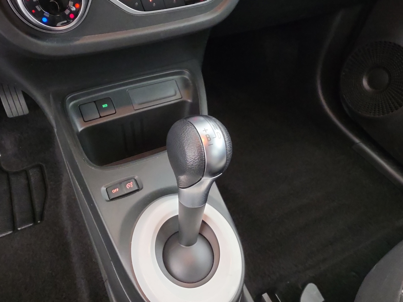 Vente en ligne Renault Twingo Electrique Twingo III E-Tech au prix de 11 490 €