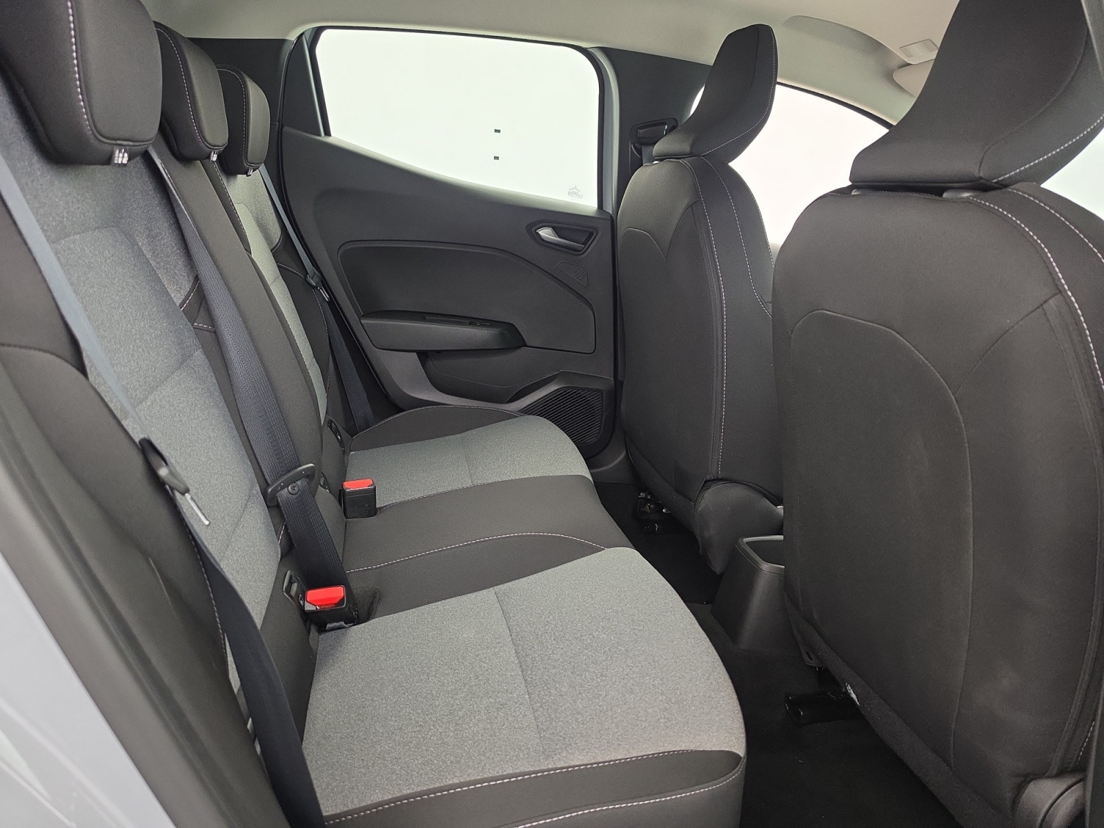 Vente en ligne Renault Clio 5 Clio Blue dCi 100 ch GSR2 au prix de 17 490 €
