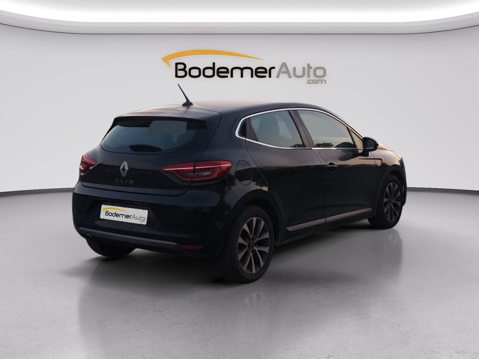 Vente en ligne Renault Clio 5 Clio Blue dCi 115 au prix de 13 990 €