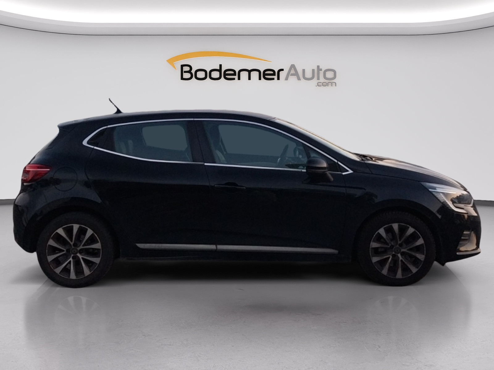 Vente en ligne Renault Clio 5 Clio Blue dCi 115 au prix de 13 990 €