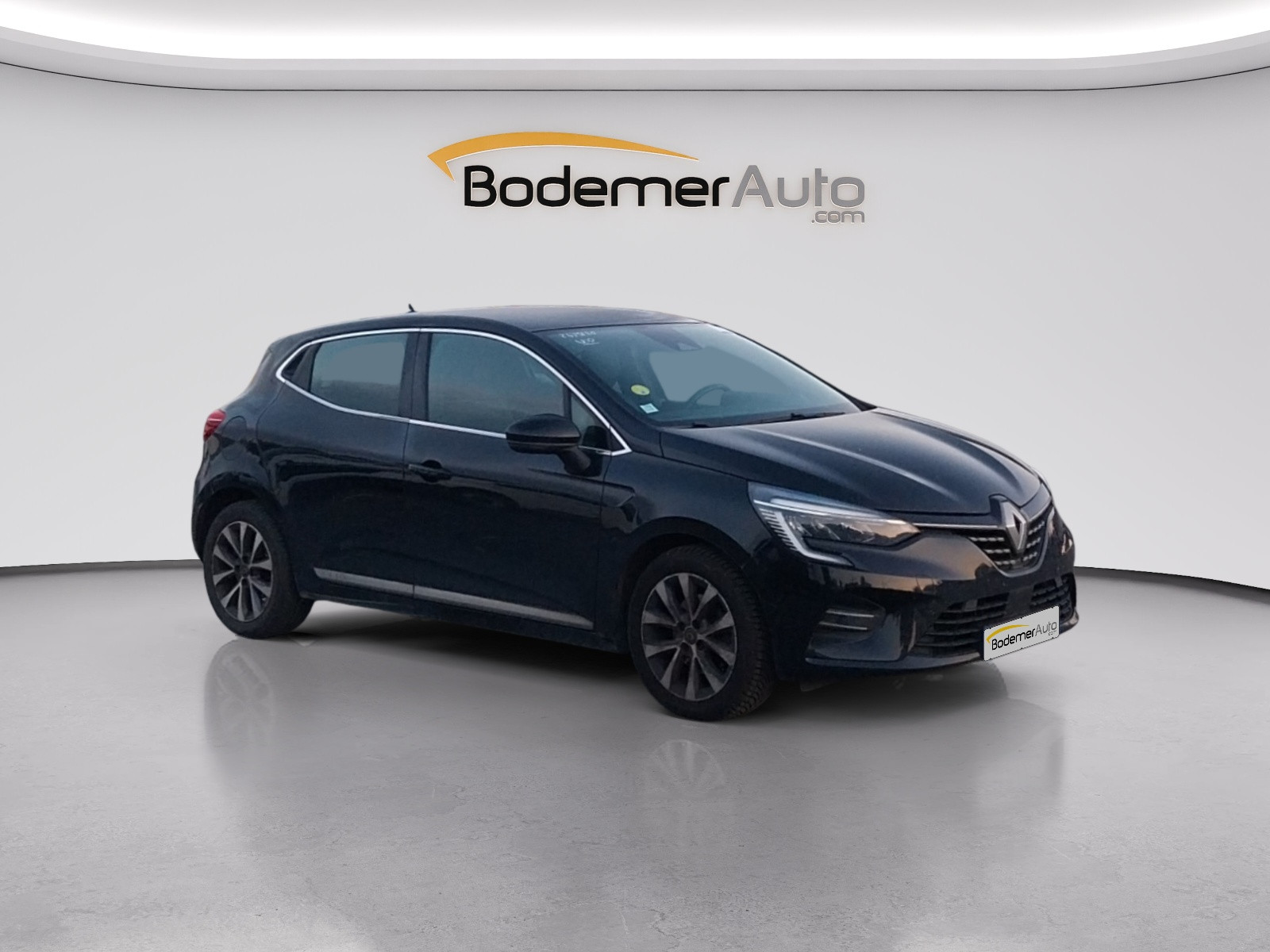 Vente en ligne Renault Clio 5 Clio Blue dCi 115 au prix de 13 990 €