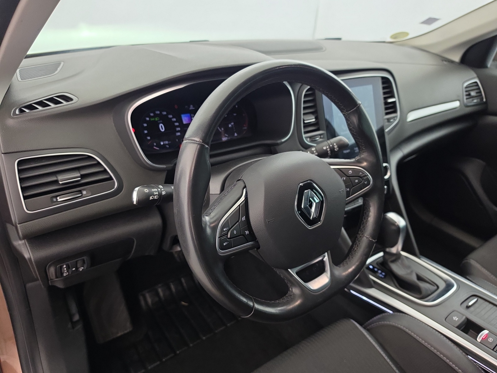 Vente en ligne Renault Megane 4 Mégane IV Berline Blue dCi 115 EDC au prix de 17 490 €