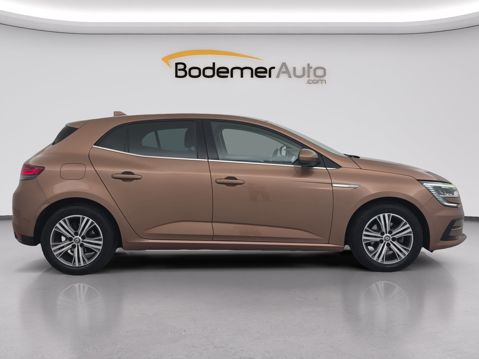 Vente en ligne Renault Megane 4 Mégane IV Berline Blue dCi 115 EDC au prix de 17 490 €