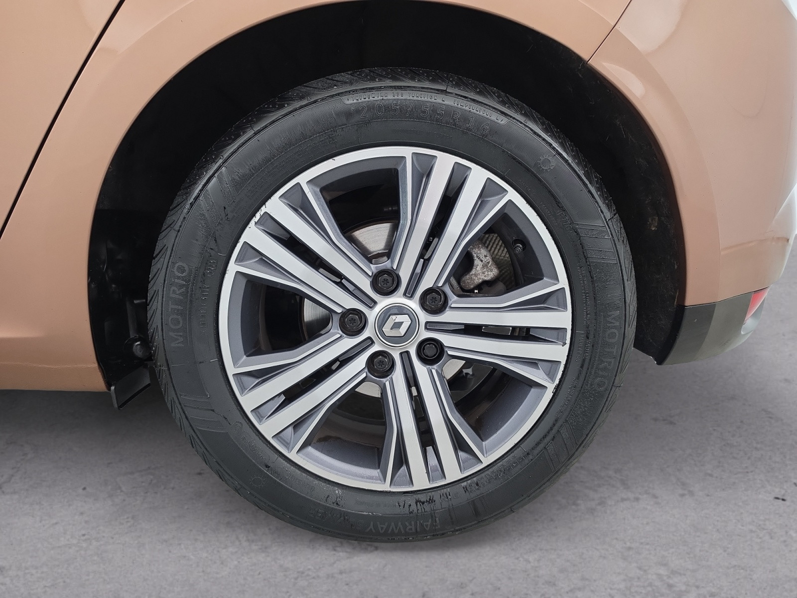 Vente en ligne Renault Megane 4 Mégane IV Berline Blue dCi 115 EDC au prix de 17 490 €