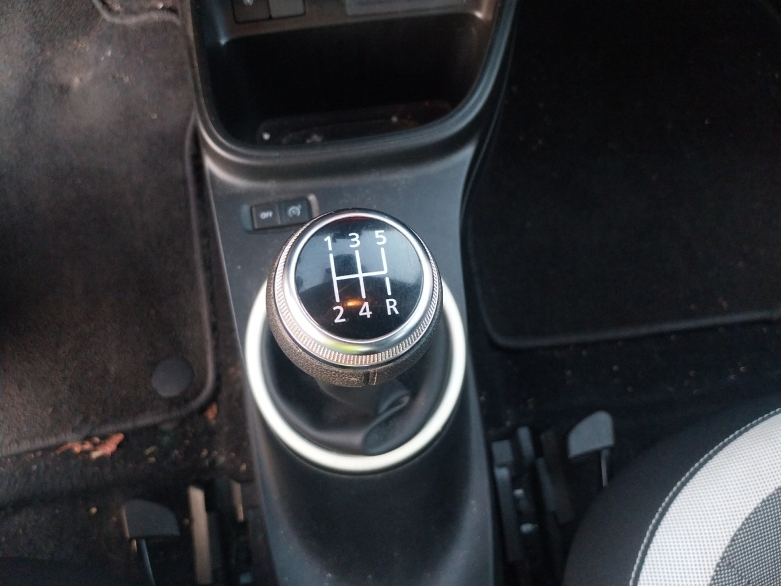 Vente en ligne Renault Twingo 3  SCe 65 au prix de 10 990 €
