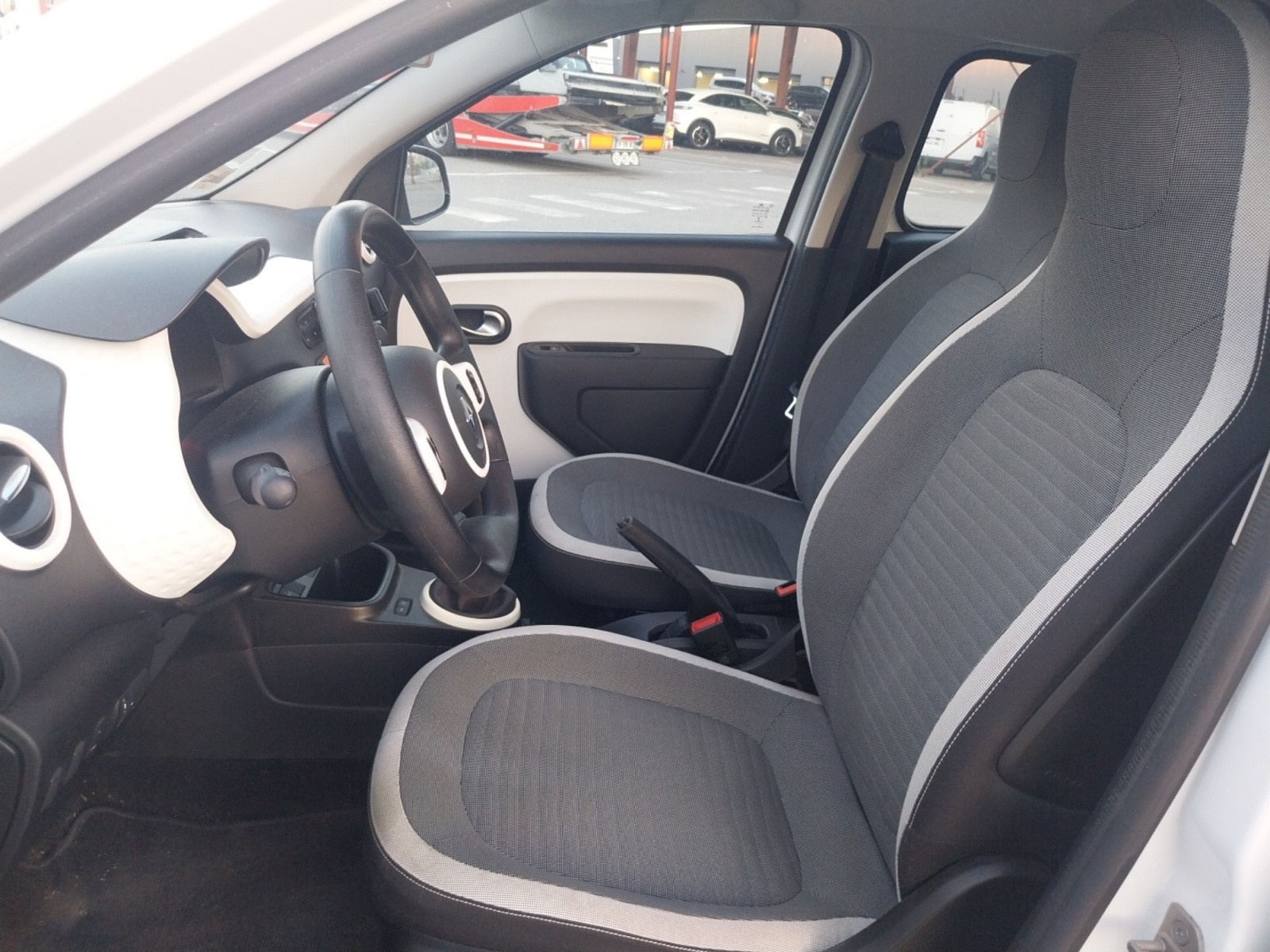 Vente en ligne Renault Twingo 3  SCe 65 au prix de 10 990 €
