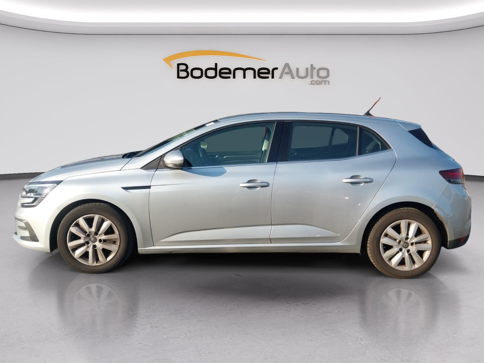 Vente en ligne Renault Megane 4 Mégane IV Berline Blue dCi 115 - 21B au prix de 14 990 €