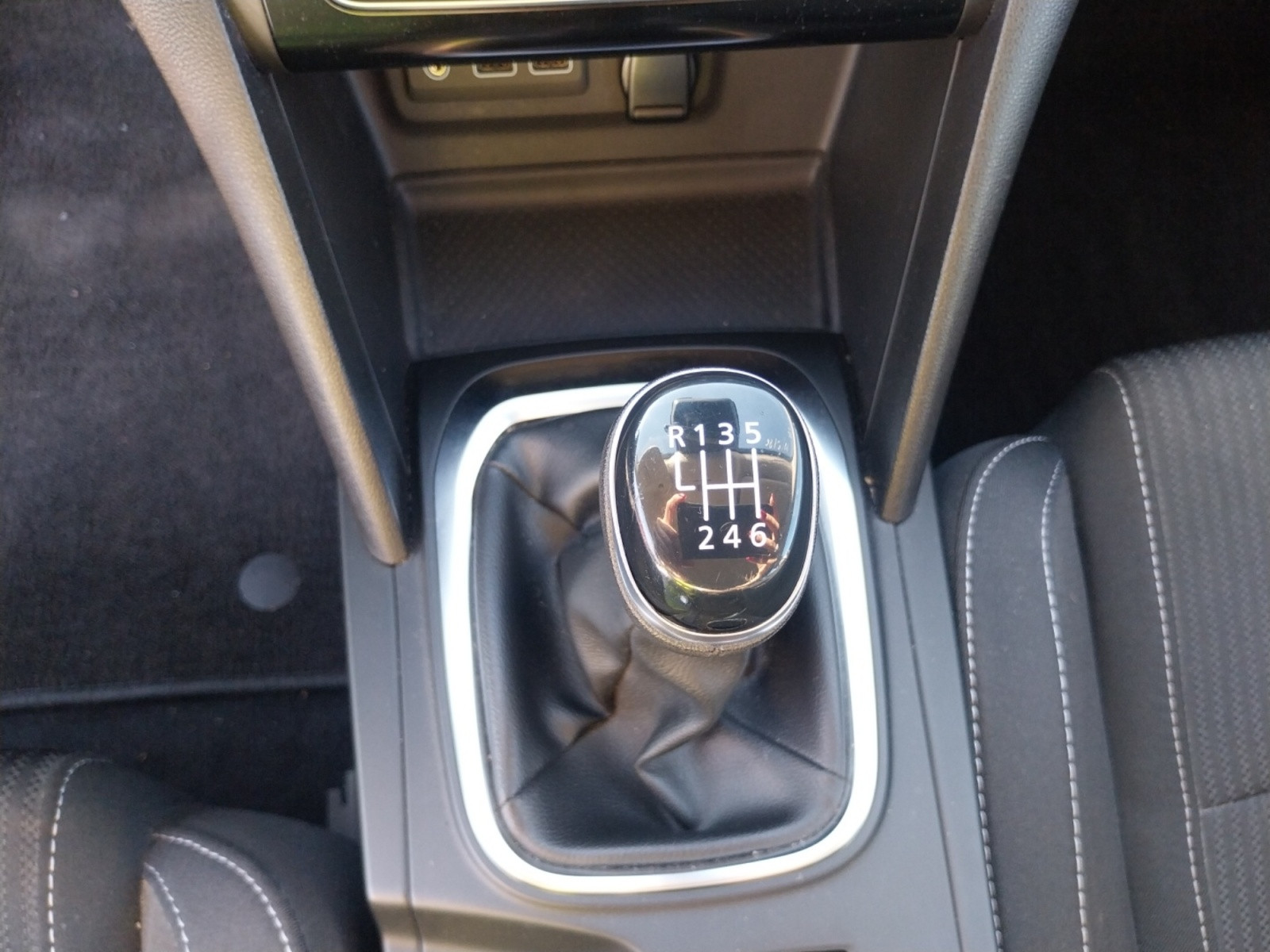 Vente en ligne Renault Megane 4 Mégane IV Berline Blue dCi 115 - 21B au prix de 14 990 €