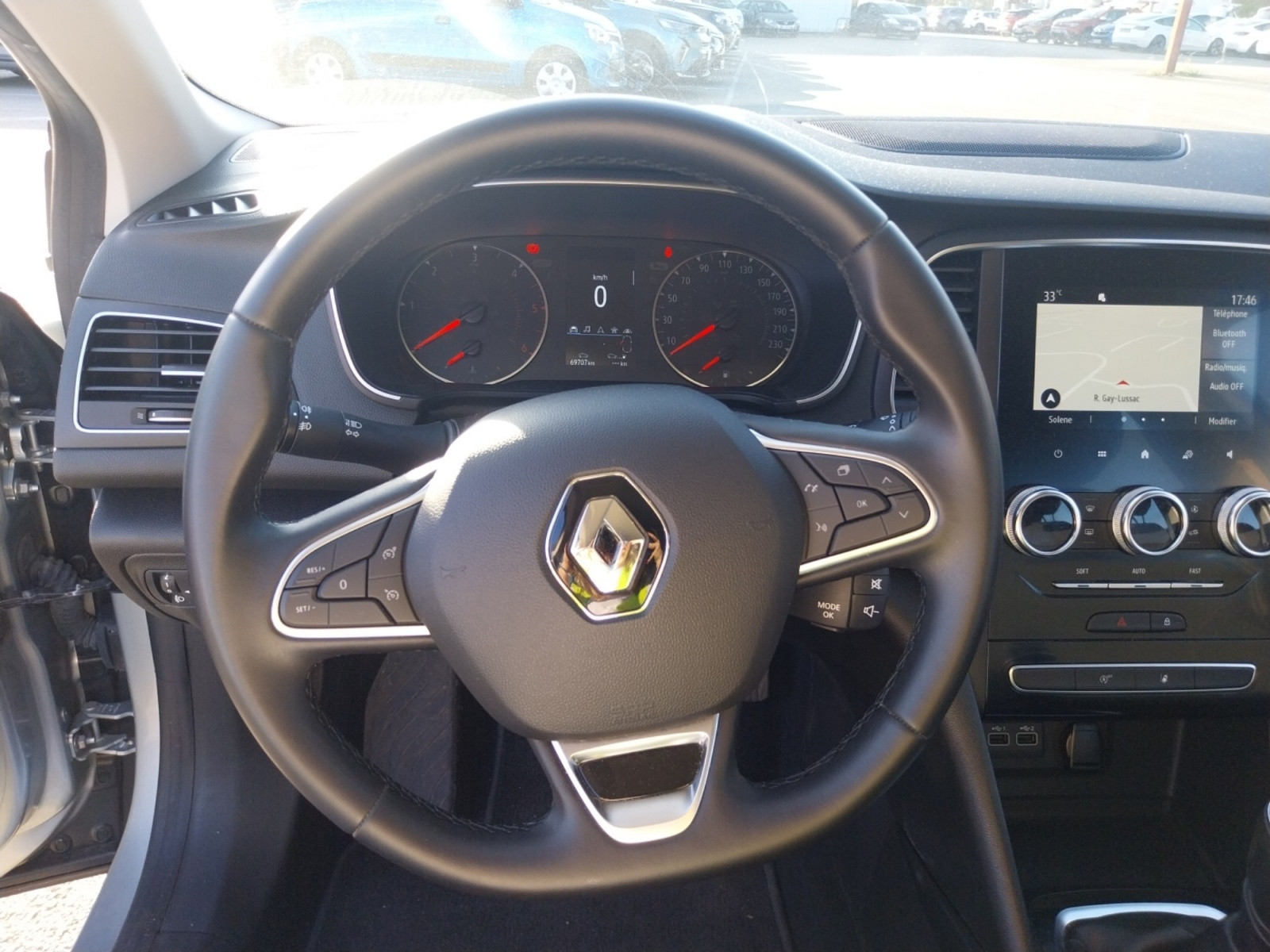 Vente en ligne Renault Megane 4 Mégane IV Berline Blue dCi 115 - 21B au prix de 14 990 €