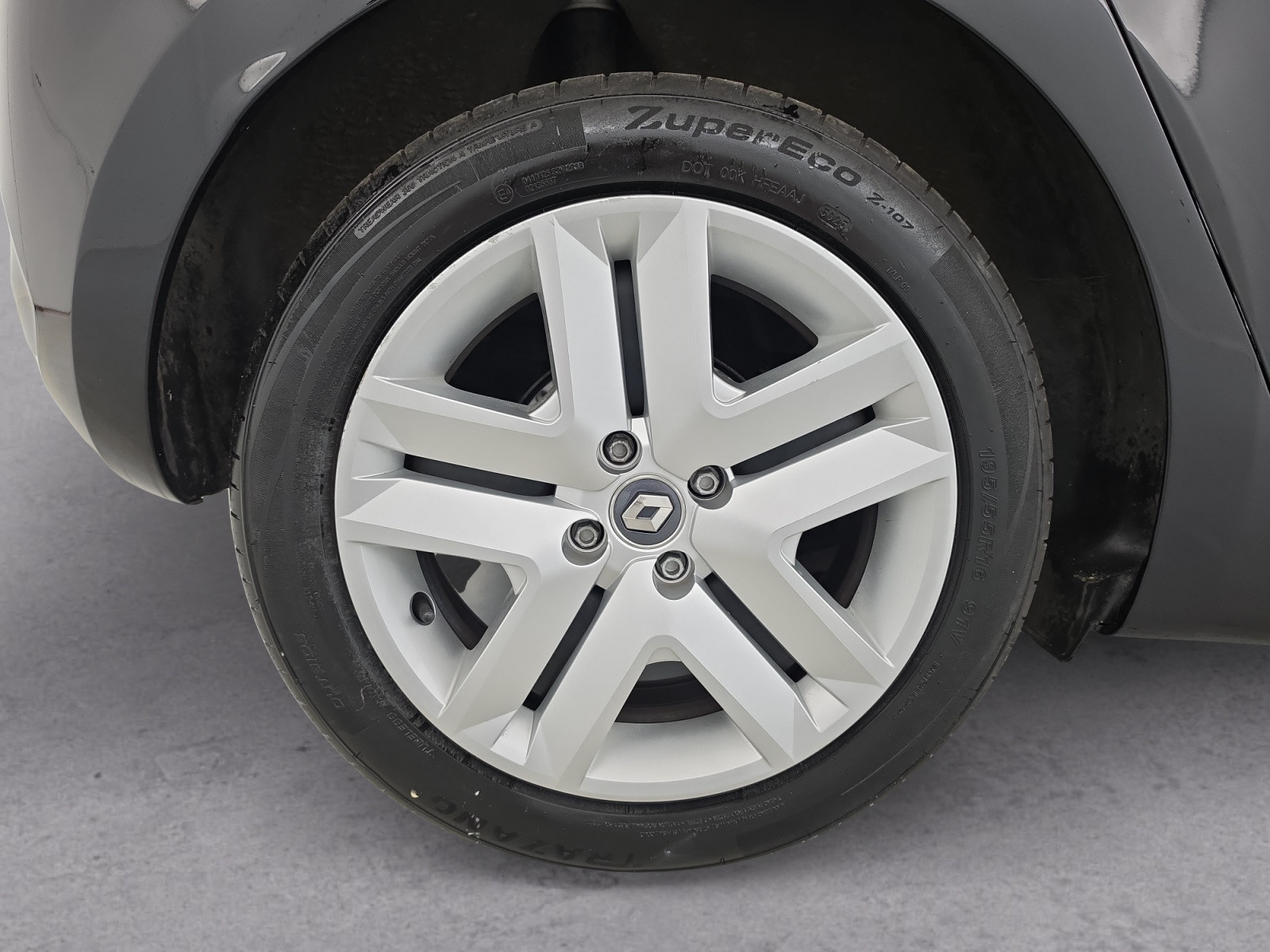Vente en ligne Renault Clio 5 Clio SCe 65 - 21N au prix de 12 890 €
