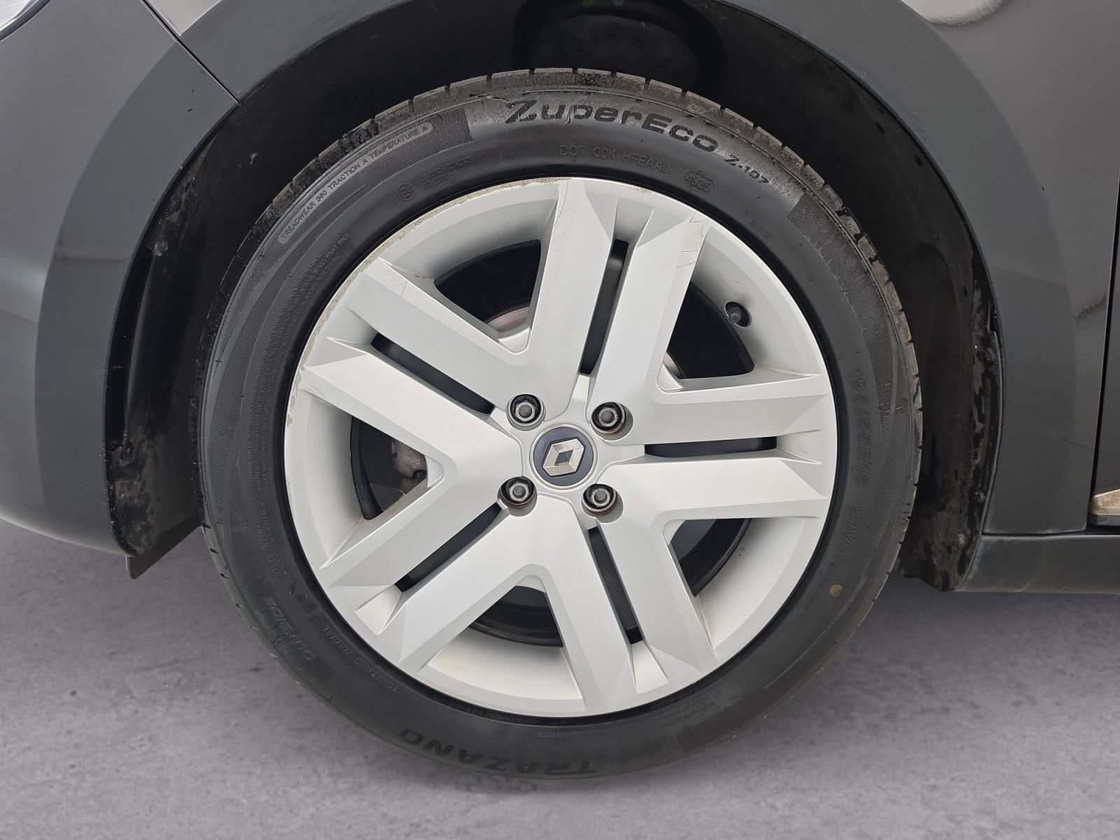 Vente en ligne Renault Clio 5 Clio SCe 65 - 21N au prix de 12 890 €