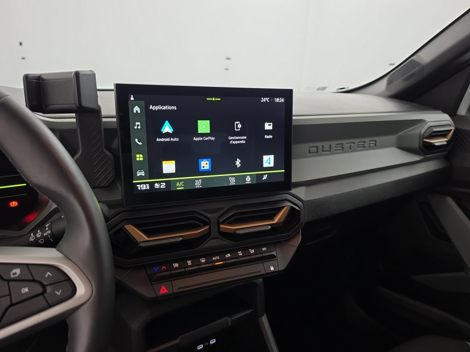 Vente en ligne Dacia Duster  Hybrid 140 au prix de 25 990 €