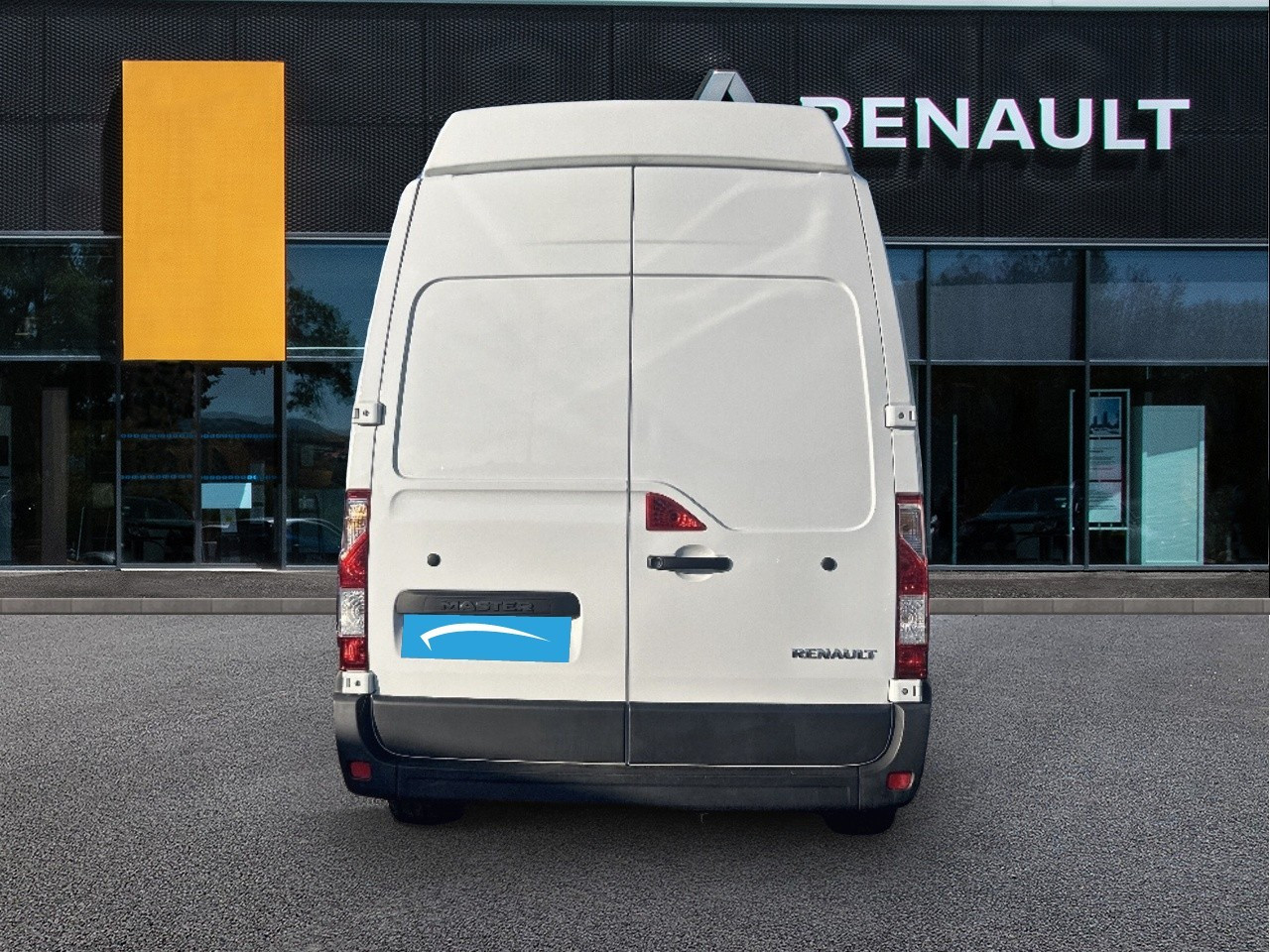 Vente en ligne Renault Master Fourgon MASTER FGN TRAC F3500 L3H3 BLUE DCI 135 au prix de 25 190 €