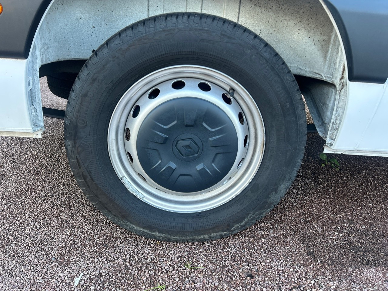 Vente en ligne Renault Master Fourgon MASTER FGN TRAC F3500 L3H3 BLUE DCI 135 au prix de 25 190 €