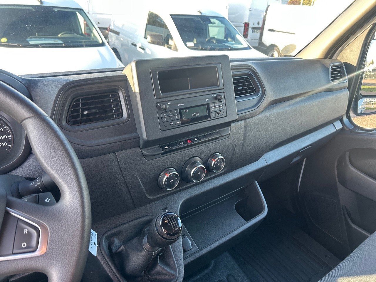 Vente en ligne Renault Master Fourgon MASTER FGN TRAC F3500 L3H3 BLUE DCI 135 au prix de 25 190 €