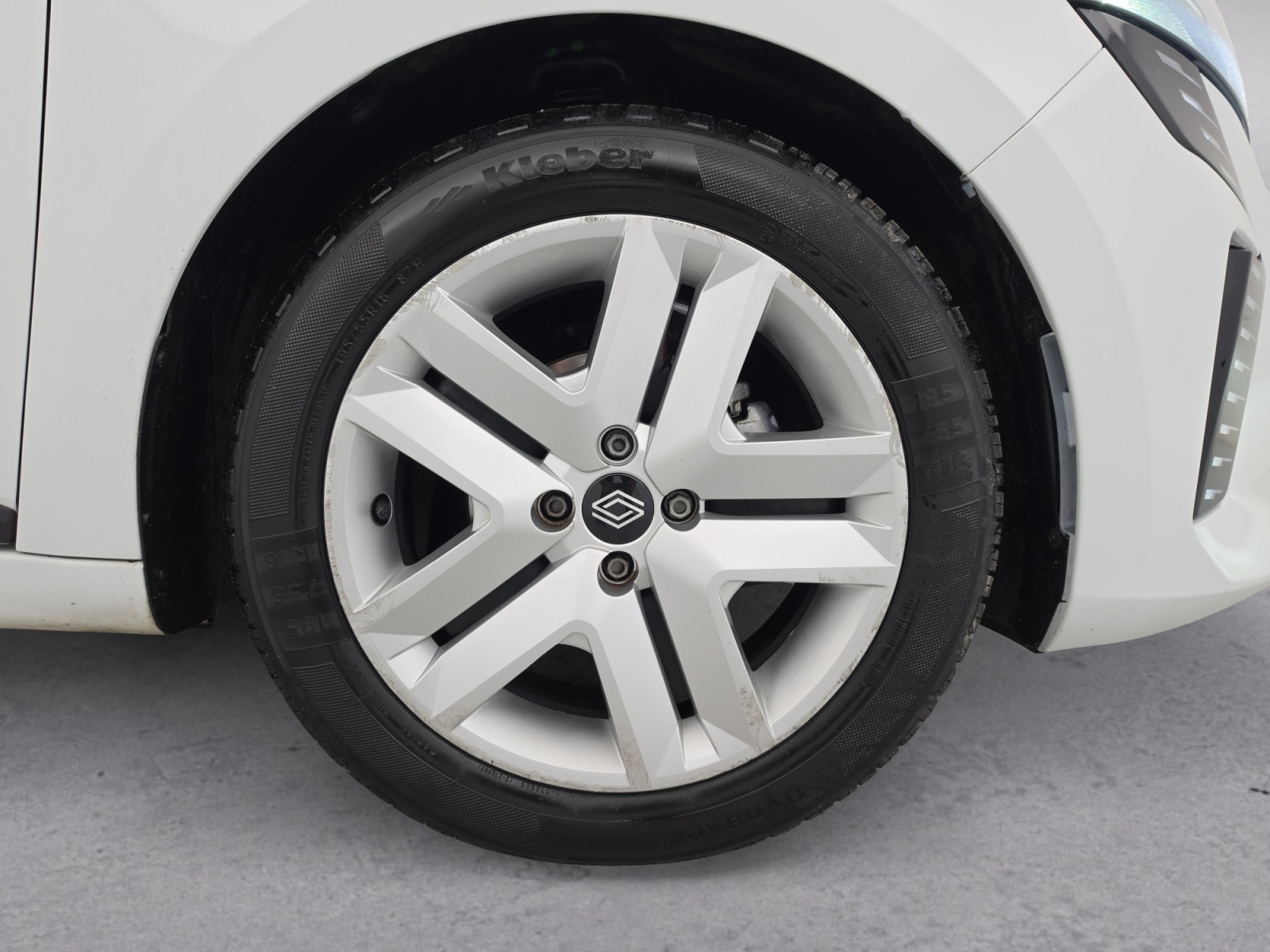 Vente en ligne Renault Clio 5 Clio TCe 90 ch GSR2 au prix de 12 990 €